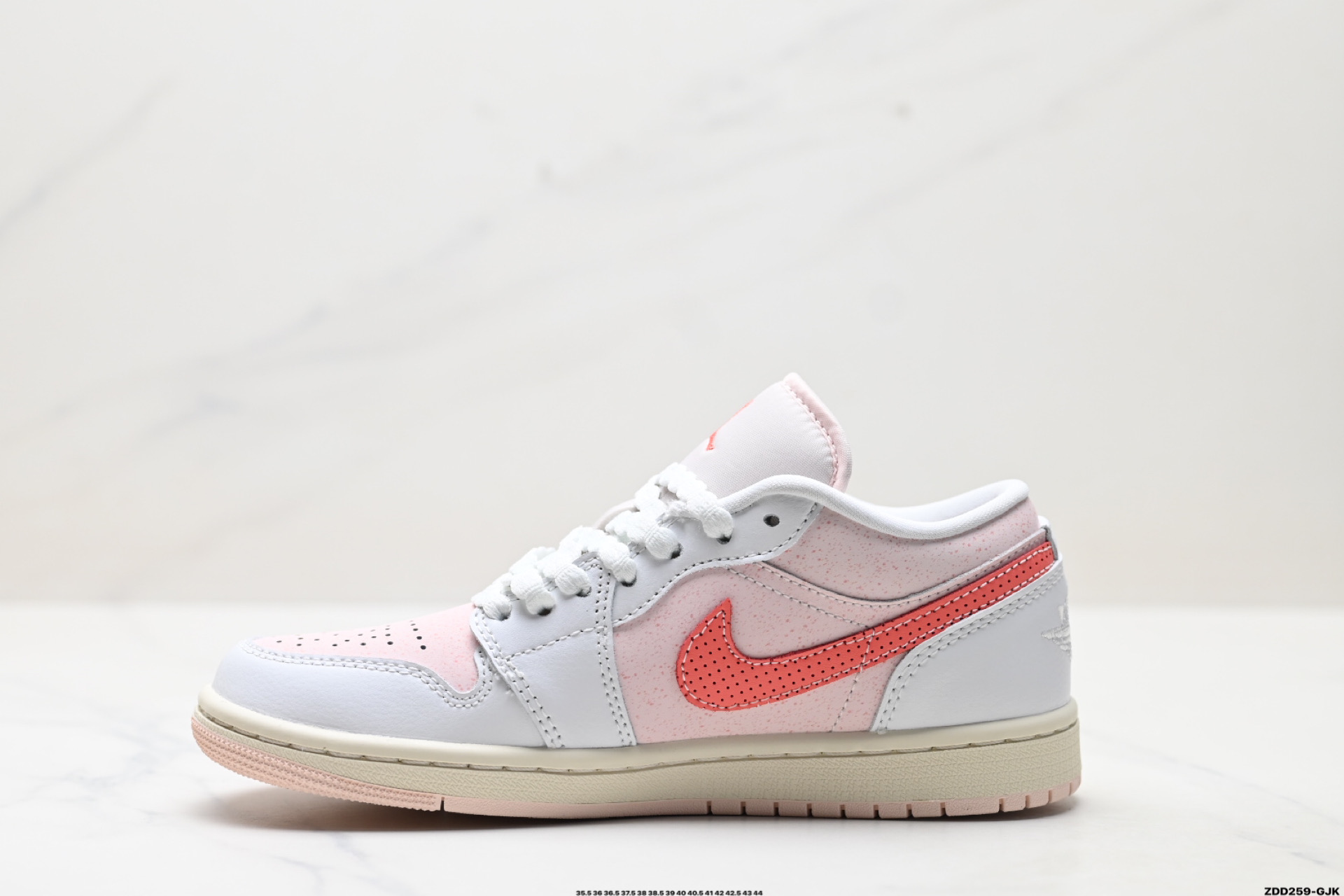 Nike Air Jordan 1 Low AJ1乔1低帮休闲板鞋 IB8156-133 Nike Air Jordan 1 Low AJ1乔1低帮休闲板鞋 IB8156-133