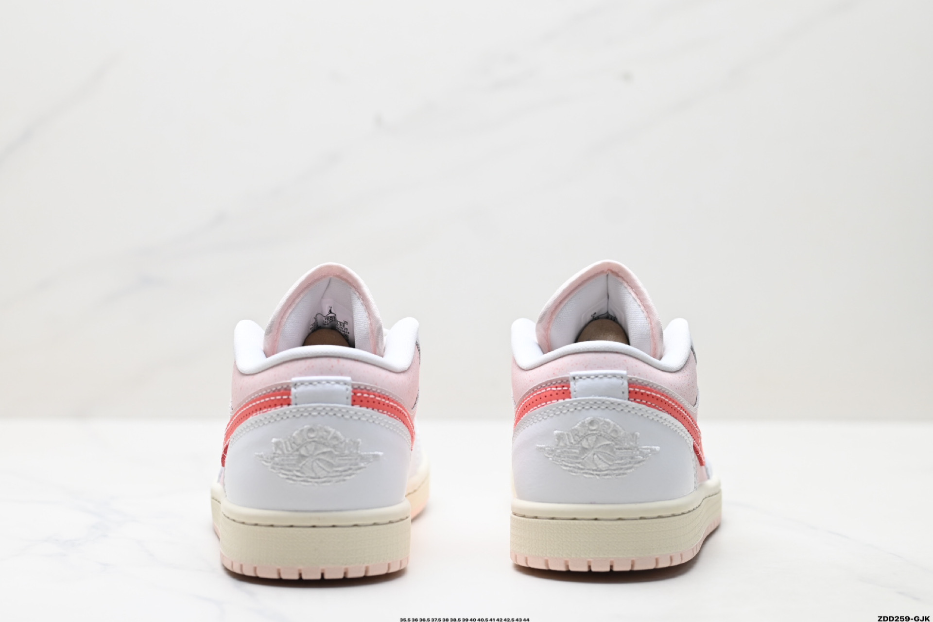 Nike Air Jordan 1 Low AJ1乔1低帮休闲板鞋 IB8156-133 Nike Air Jordan 1 Low AJ1乔1低帮休闲板鞋 IB8156-133