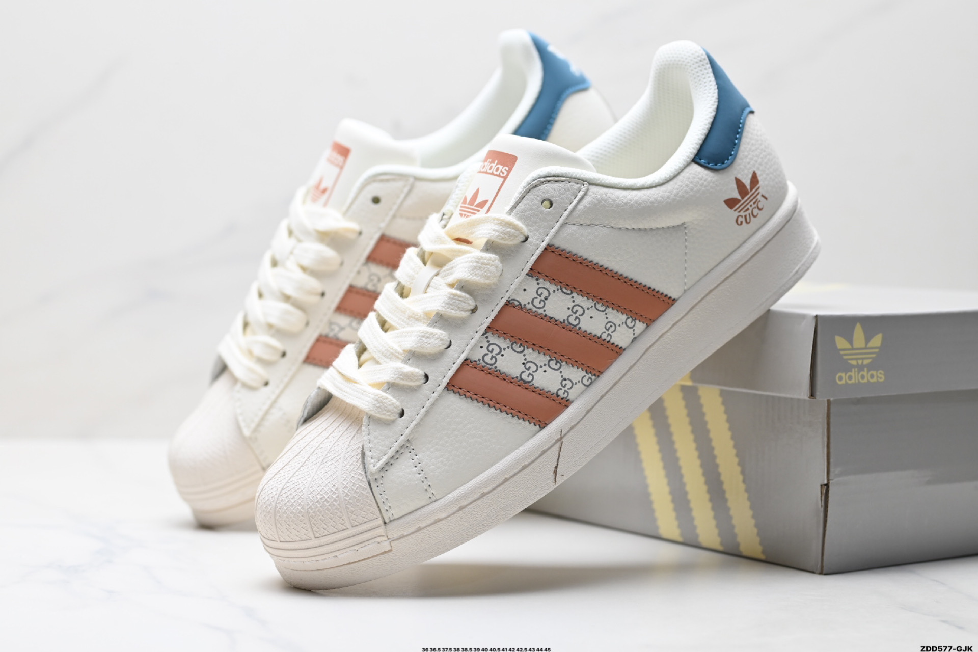 Adidas Originals Superstar 阿迪达斯 三叶草 贝壳头’DIY’系列低帮经典百搭休闲运动板鞋 SD6817 Adidas Originals Superstar 阿迪达斯 三叶草 贝壳头’DIY’系列低帮经典百搭休闲运动板鞋 SD6817