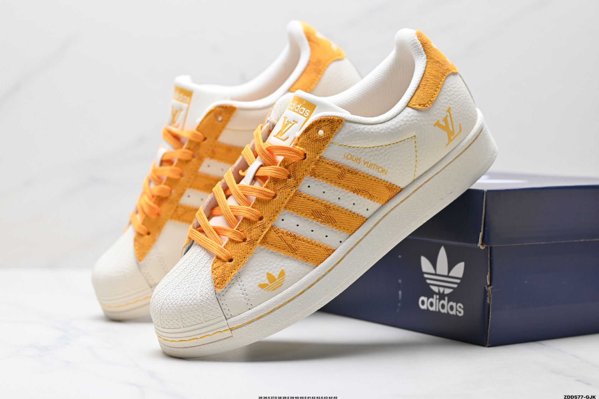 Adidas Originals Superstar 阿迪达斯 三叶草 贝壳头’DIY’系列低帮经典百搭休闲运动板鞋 SD6817 Adidas Originals Superstar 阿迪达斯 三叶草 贝壳头’DIY’系列低帮经典百搭休闲运动板鞋 SD6817