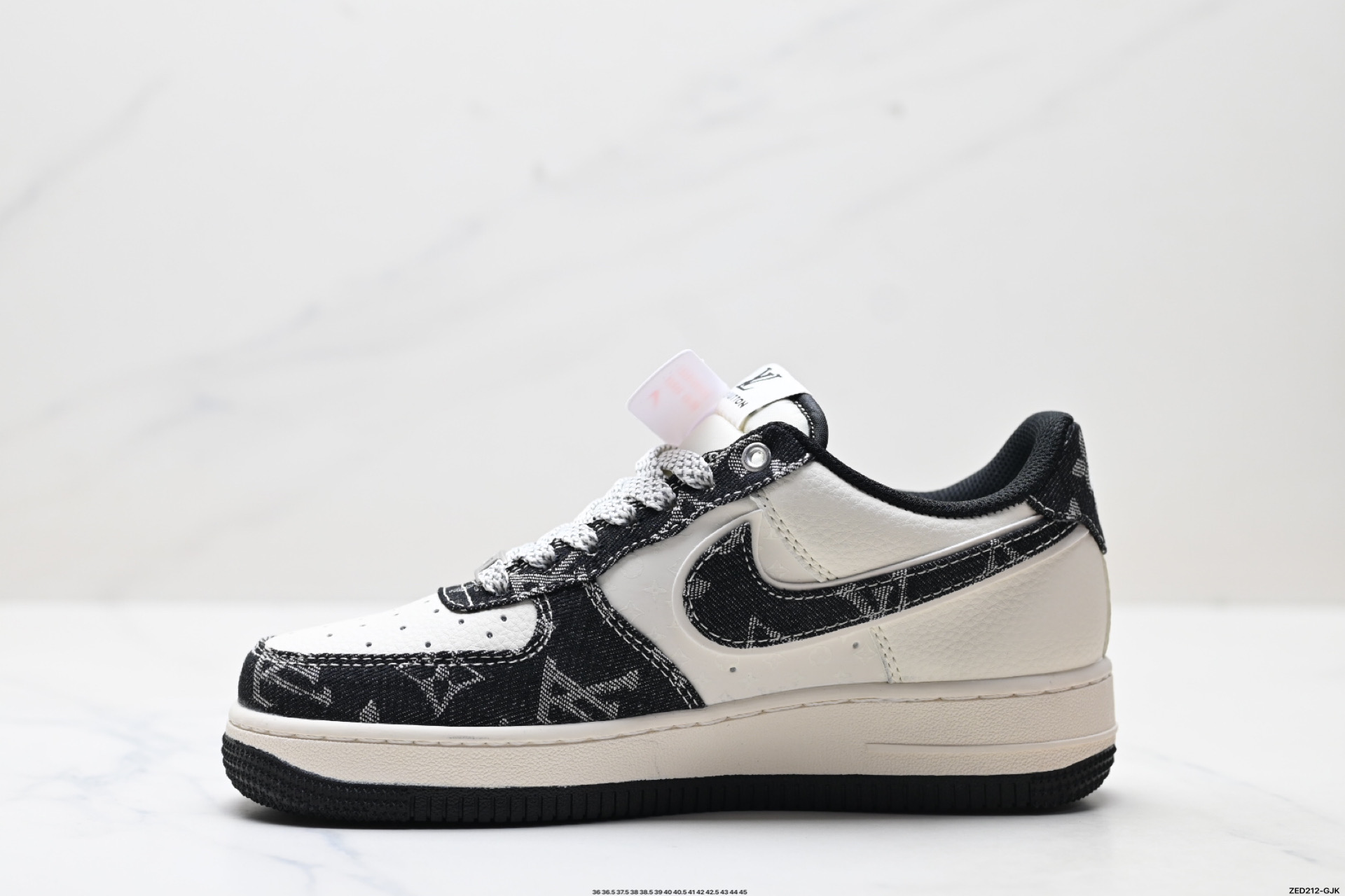 NIKE AIR FORCE 1‘07 LV8 YX5066-353
