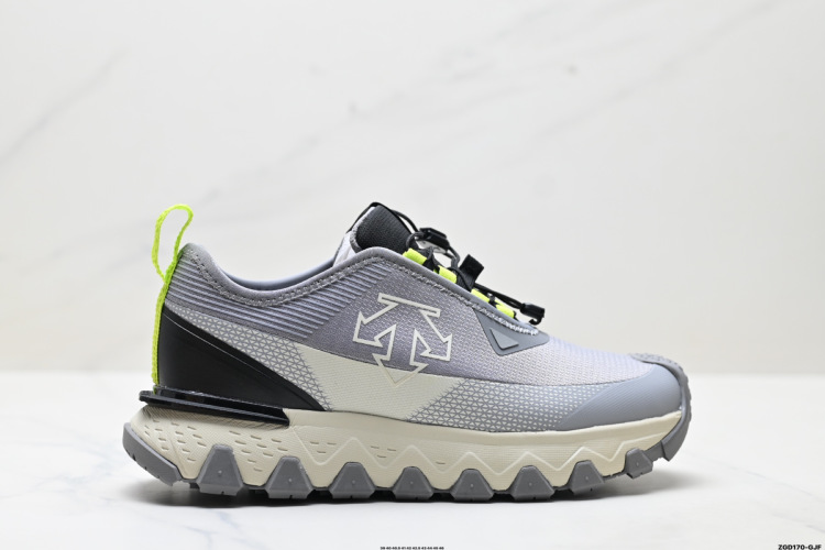 Descente Snow Ride Hiking Shoes - Comfortable, Breathable, and Slip-Resistant 1 Descente SNOW RIDE Low-Top Hiking Shoes – Durable, Comfortable & Stylish