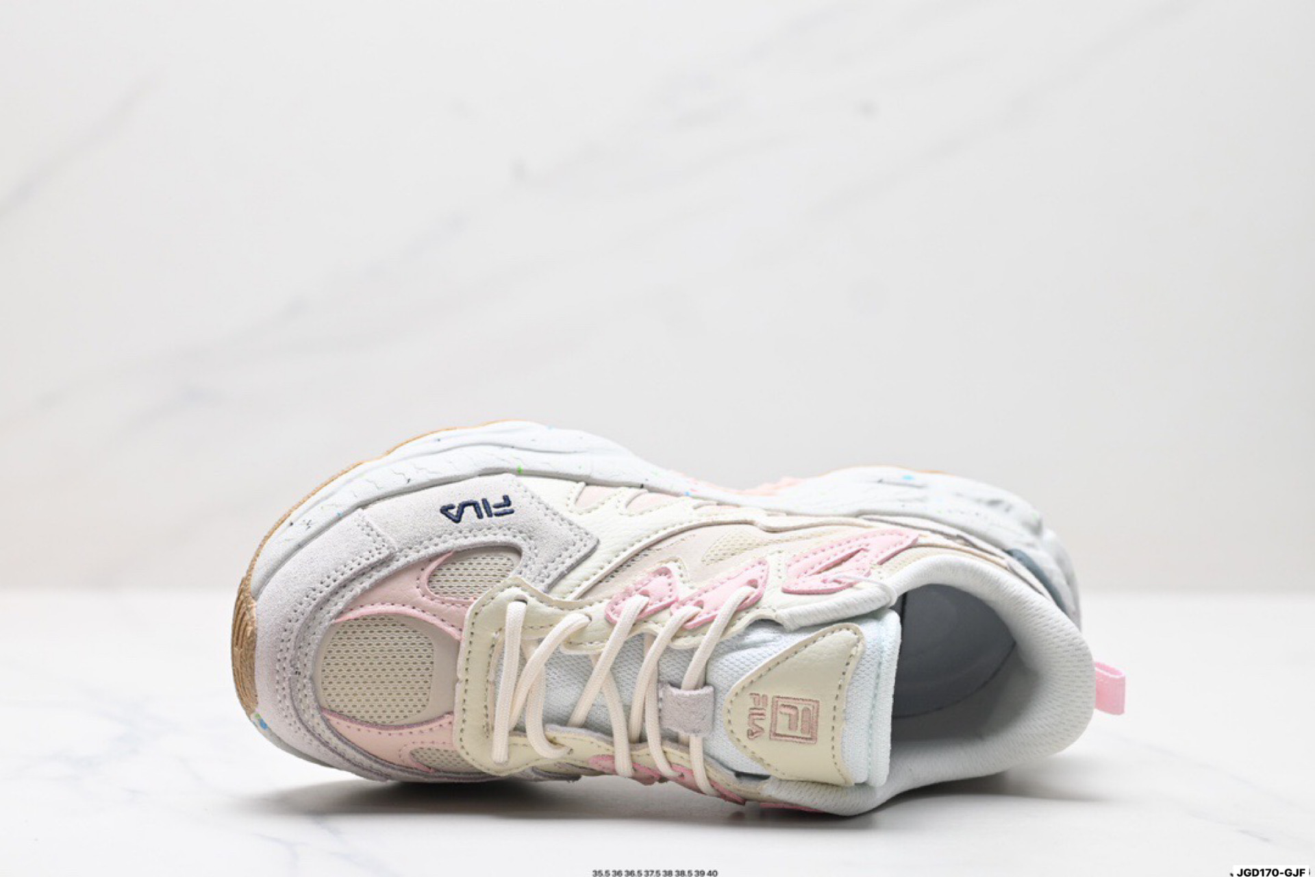 Fila Fern: Zapatillas de deporte para mujer, estilo casual y moderno 3 i1749917933846 299 0 1
