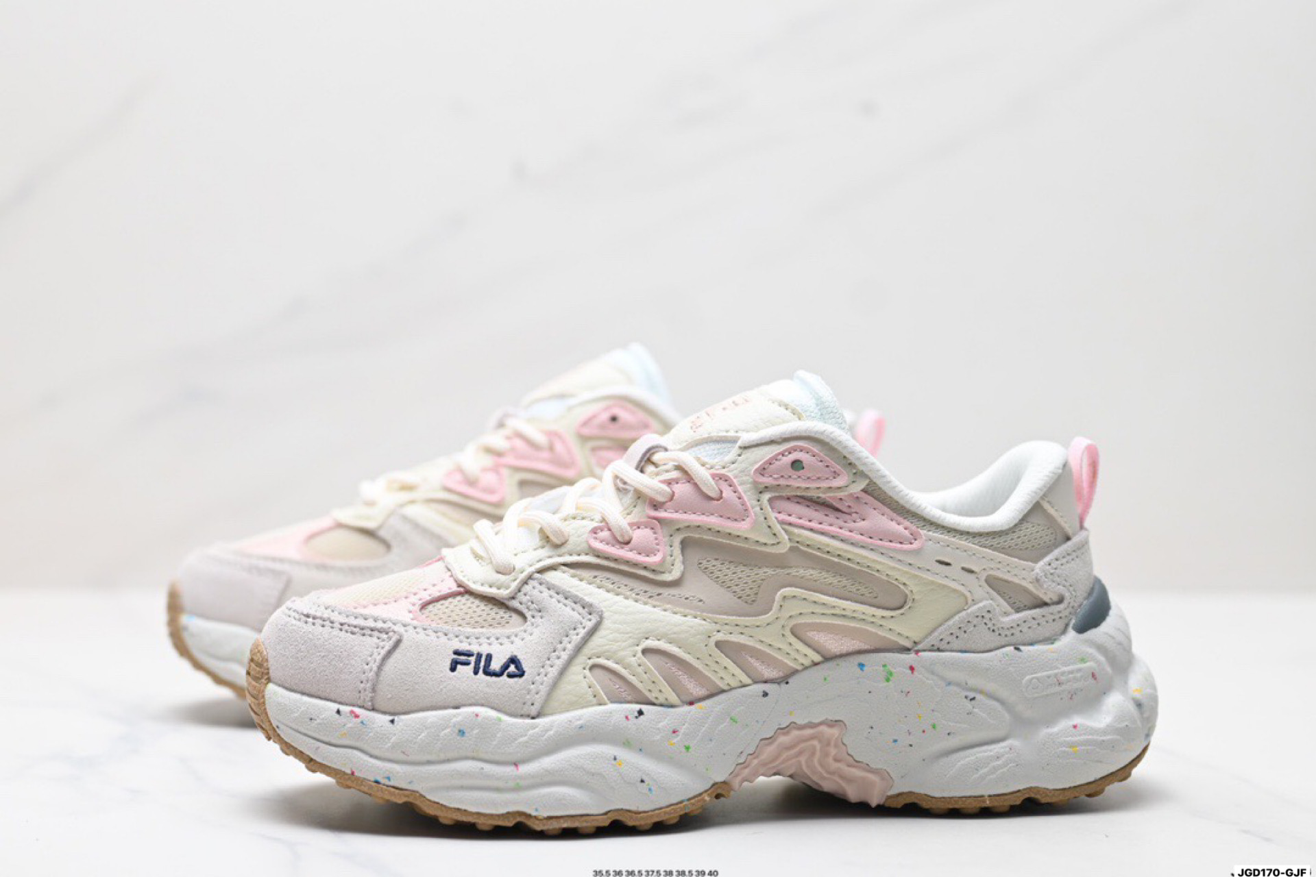 Fila Fern: Zapatillas de deporte para mujer, estilo casual y moderno 5 i1749917933848 6778 0 3