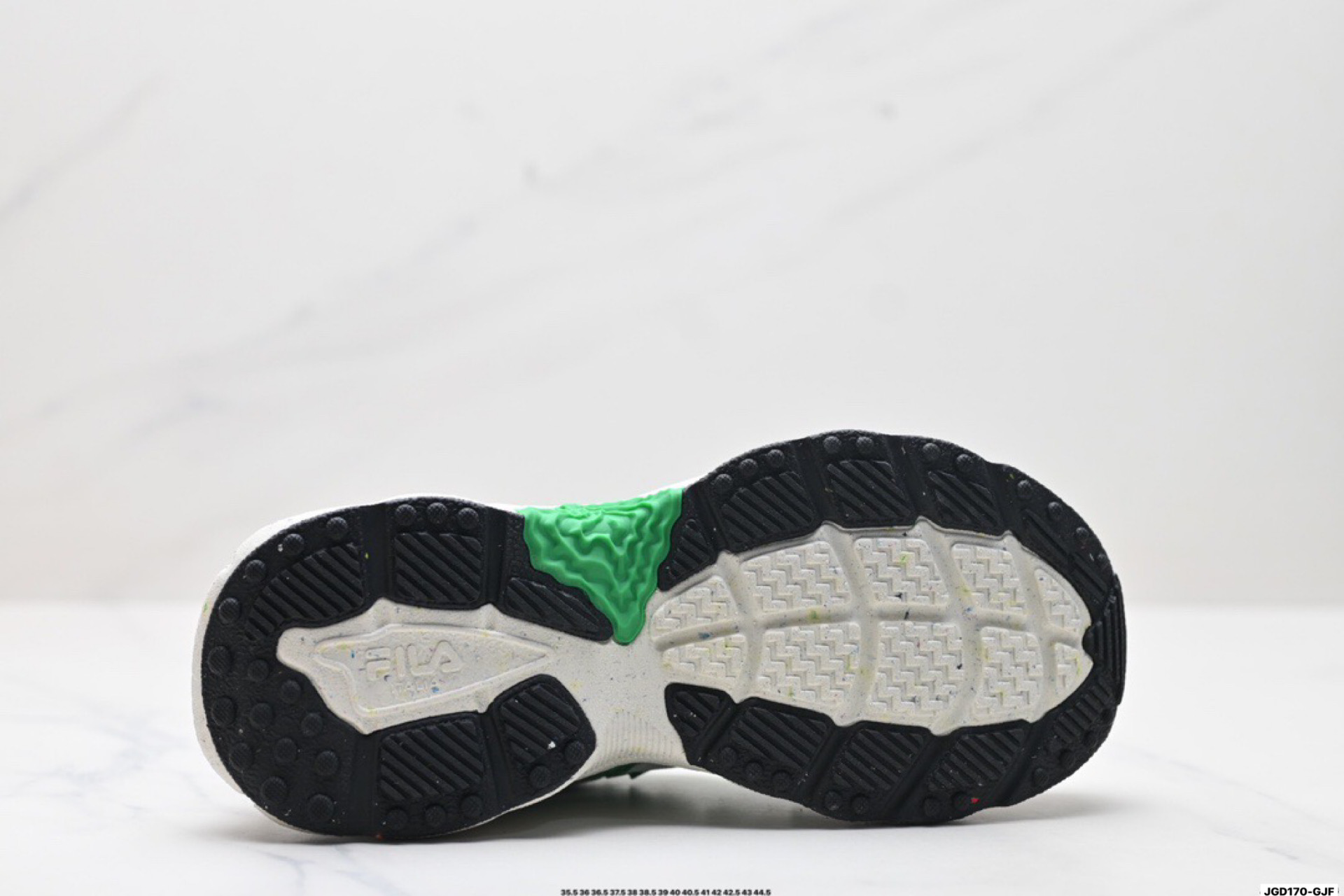 Fila Fern: Zapatillas Deportivas Mujer, Comodidad y Estilo Retro Moderno 10 i1749918028159 1302 0 8