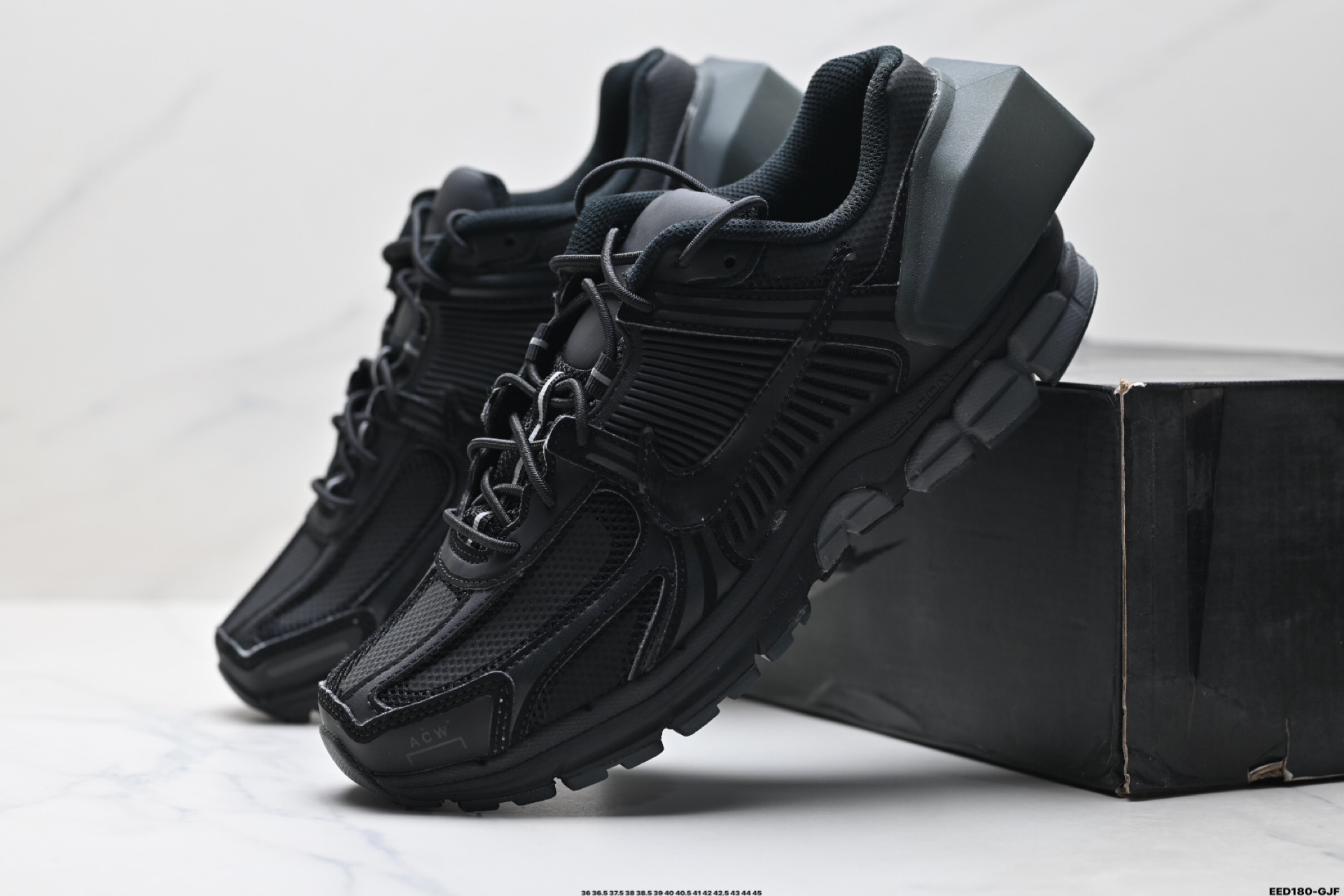 A-COLD-WALL* x Nike Air Zoom Vomero 5 + 刮刮乐 ACW 耐克 低帮老爹鞋  AT3152-001