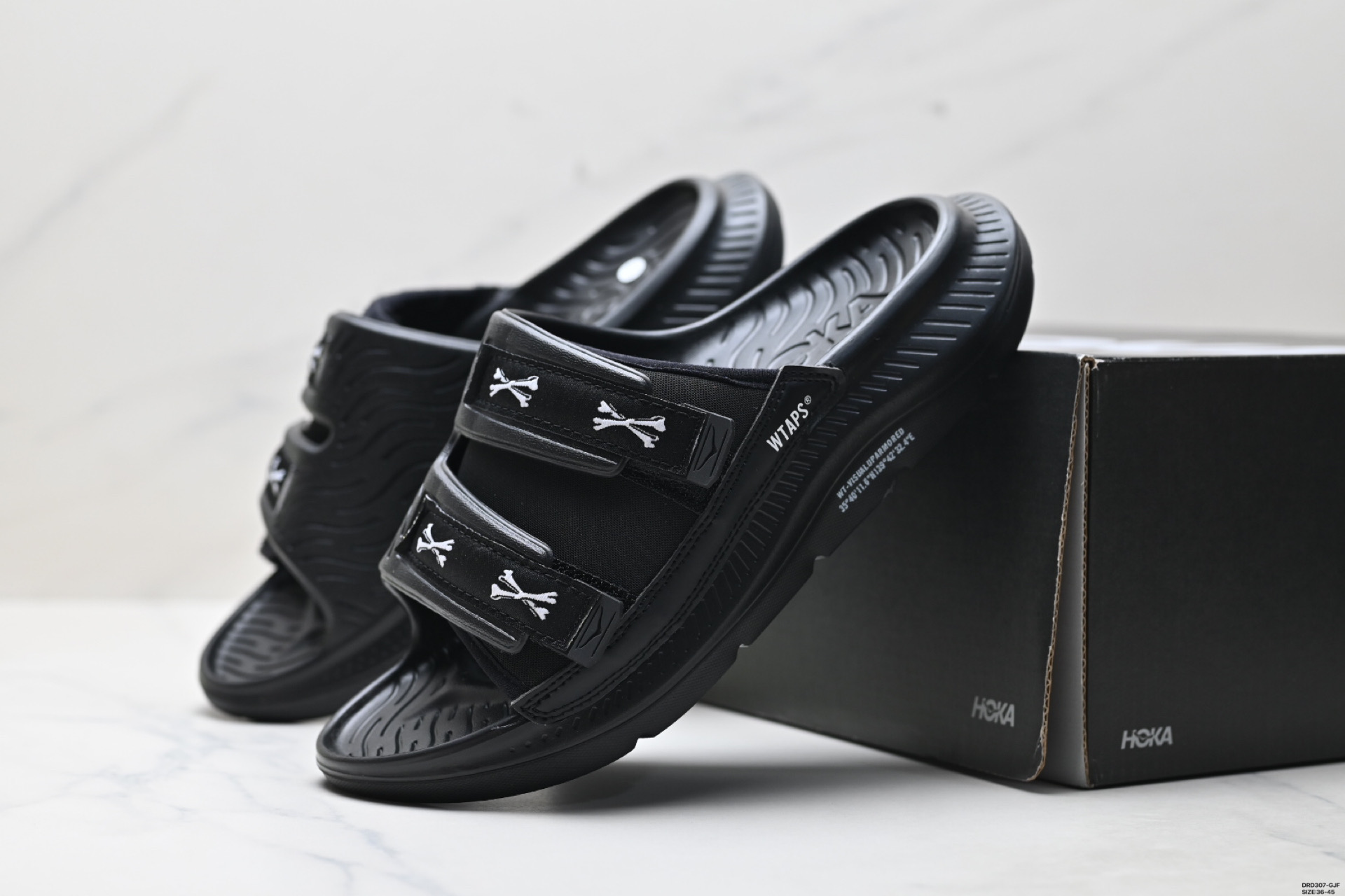 HOKA ONE ONE ORA Luxe 休闲透气舒缓 橡胶底防滑一字拖鞋 1134150-莆田鞋,莆田鞋货源,高仿鞋,高仿鞋货源,安福档口,莆田高仿鞋,莆田鞋批发,高仿鞋批发,莆田高仿运动鞋,高仿运动鞋,莆田运动鞋 HOKA ONE ONE ORA Luxe 休闲透气舒缓 橡胶底防滑一字拖鞋 1134150