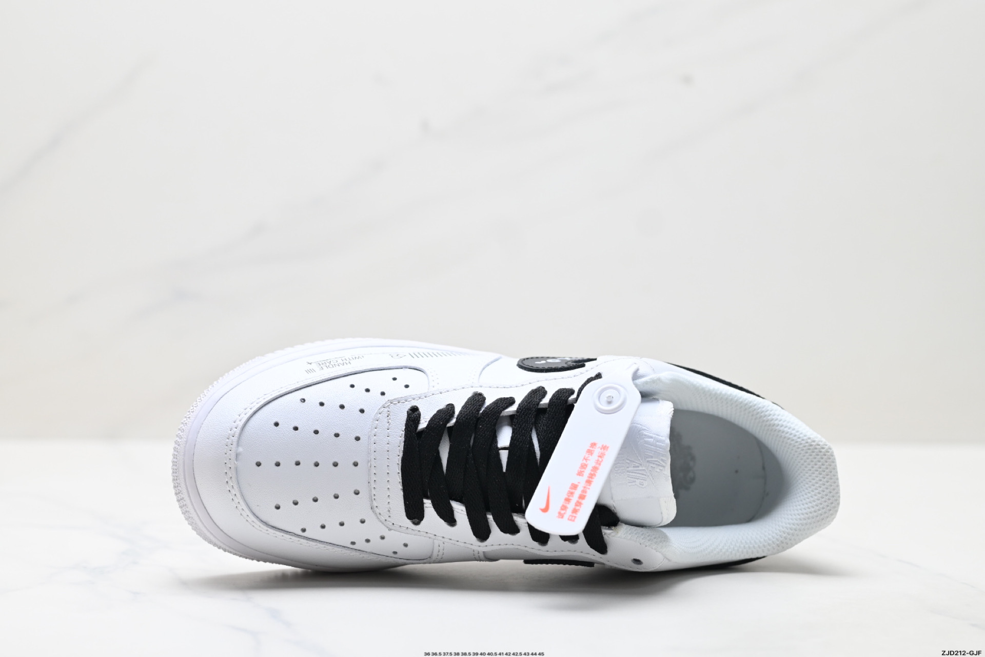 NIKE AIR FORCE 1‘07 CW2288-030