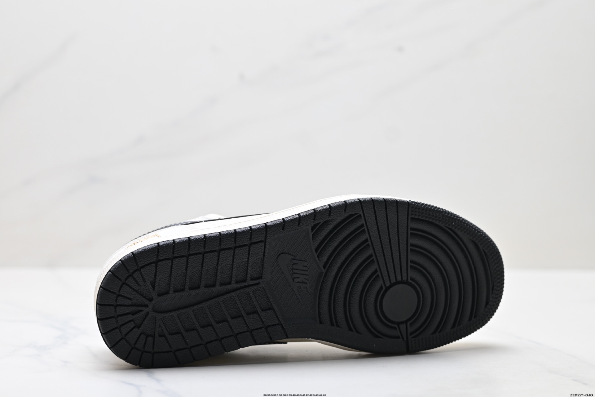 Nike Air Jordan 1 Low AJ1乔1低帮休闲板鞋 XX3168-173-High Quatity Cheap Brand wholesale wholesaler seller Clothes Bags handbags Sneakers Top Fashion Clothing Shoes from China Factory Chinese suppliers best Quality Beautiful Price Nike Air Jordan 1 Low AJ1乔1低帮休闲板鞋 XX3168-173