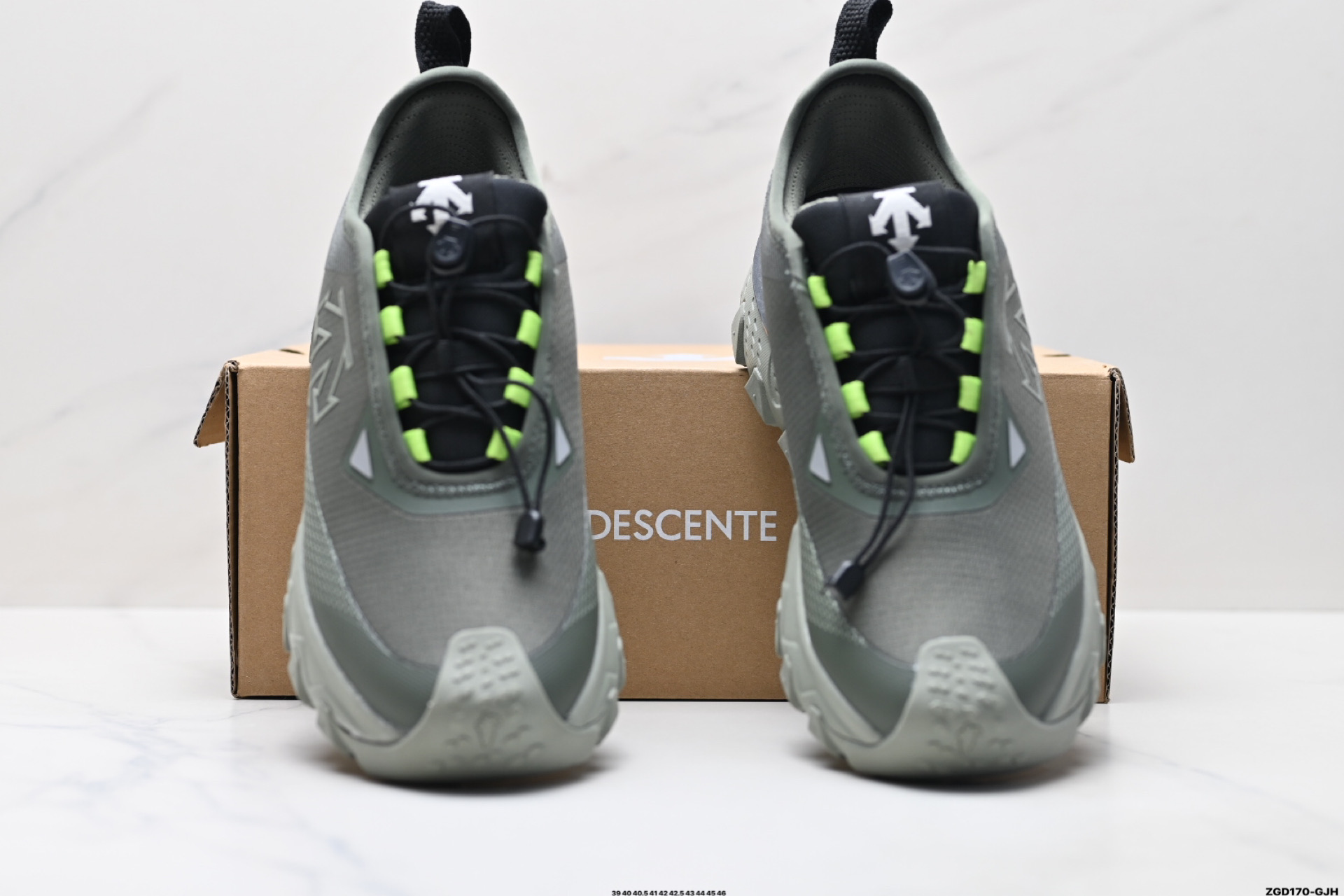 迪桑特DESCENTE SKI STYLE系列 SNOW RIDE 潮流运动 防滑耐磨低帮 登山鞋 D5131SSN51