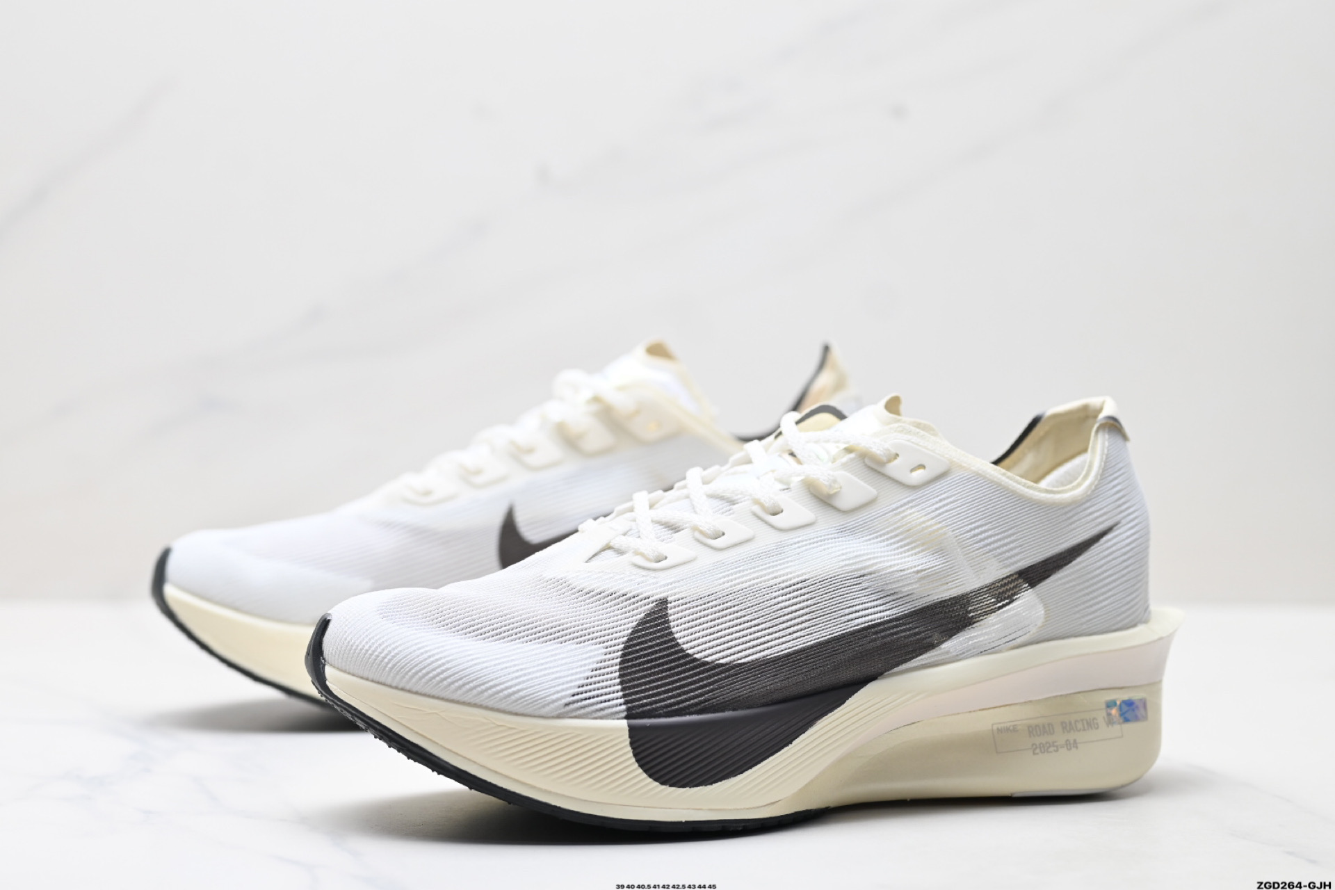 Nike ZoomX Vaporfly NEXT% 4耐克 轻量化 网面透气运动鞋 HV6107-100-High Quatity Cheap Brand wholesale wholesaler seller Clothes Bags handbags Sneakers Top Fashion Clothing Shoes from China Factory Chinese suppliers best Quality Beautiful Price Nike ZoomX Vaporfly NEXT% 4耐克 轻量化 网面透气运动鞋 HV6107-100