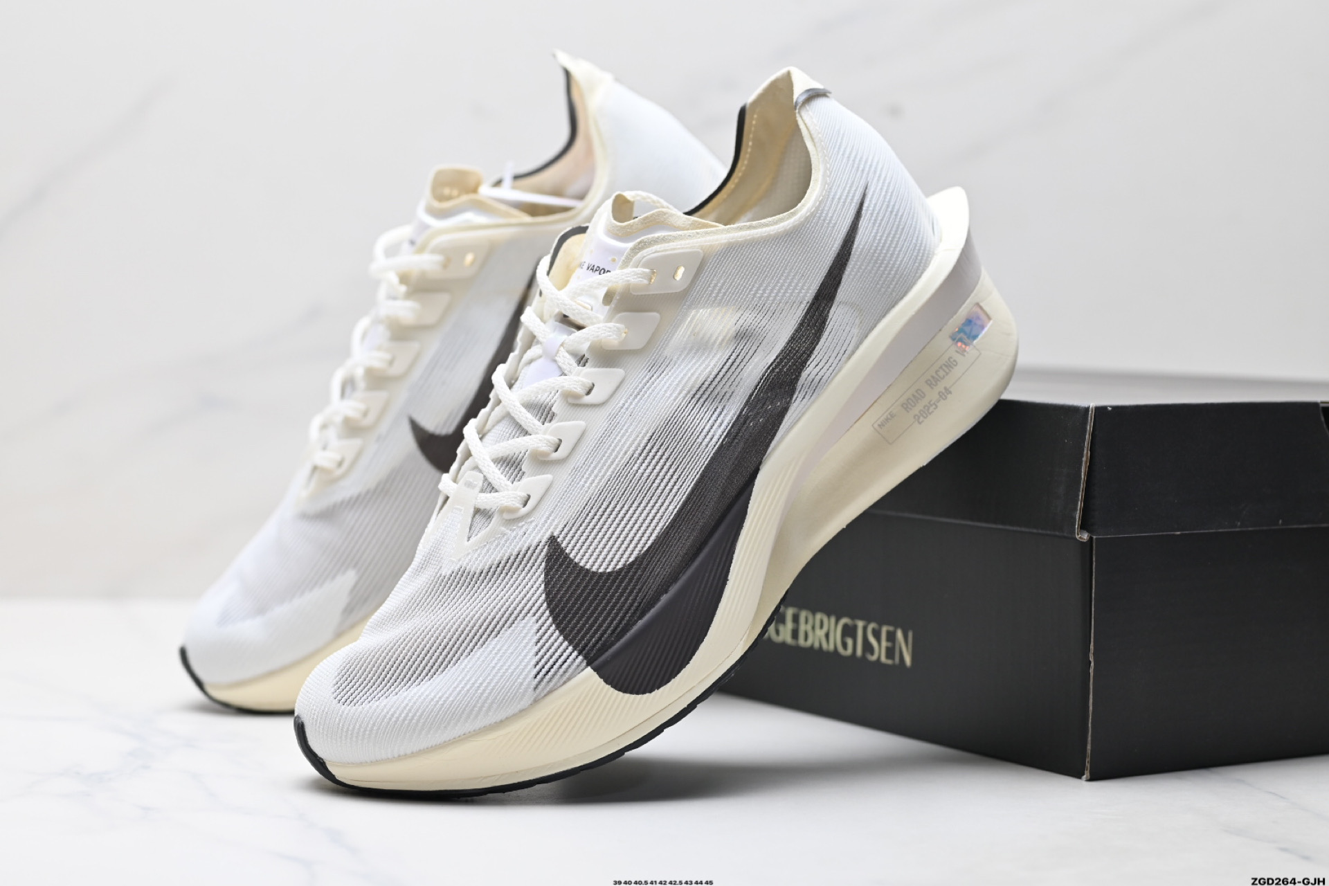 Nike ZoomX Vaporfly NEXT% 4耐克 轻量化 网面透气运动鞋 HV6107-100-High Quatity Cheap Brand wholesale wholesaler seller Clothes Bags handbags Sneakers Top Fashion Clothing Shoes from China Factory Chinese suppliers best Quality Beautiful Price Nike ZoomX Vaporfly NEXT% 4耐克 轻量化 网面透气运动鞋 HV6107-100