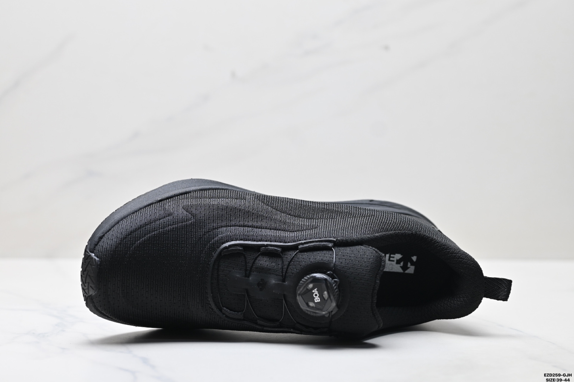 纯原迪桑特DESCENTE Enerzite系列 耐磨防滑减震透气 低帮跑步鞋 D3331RRN3B