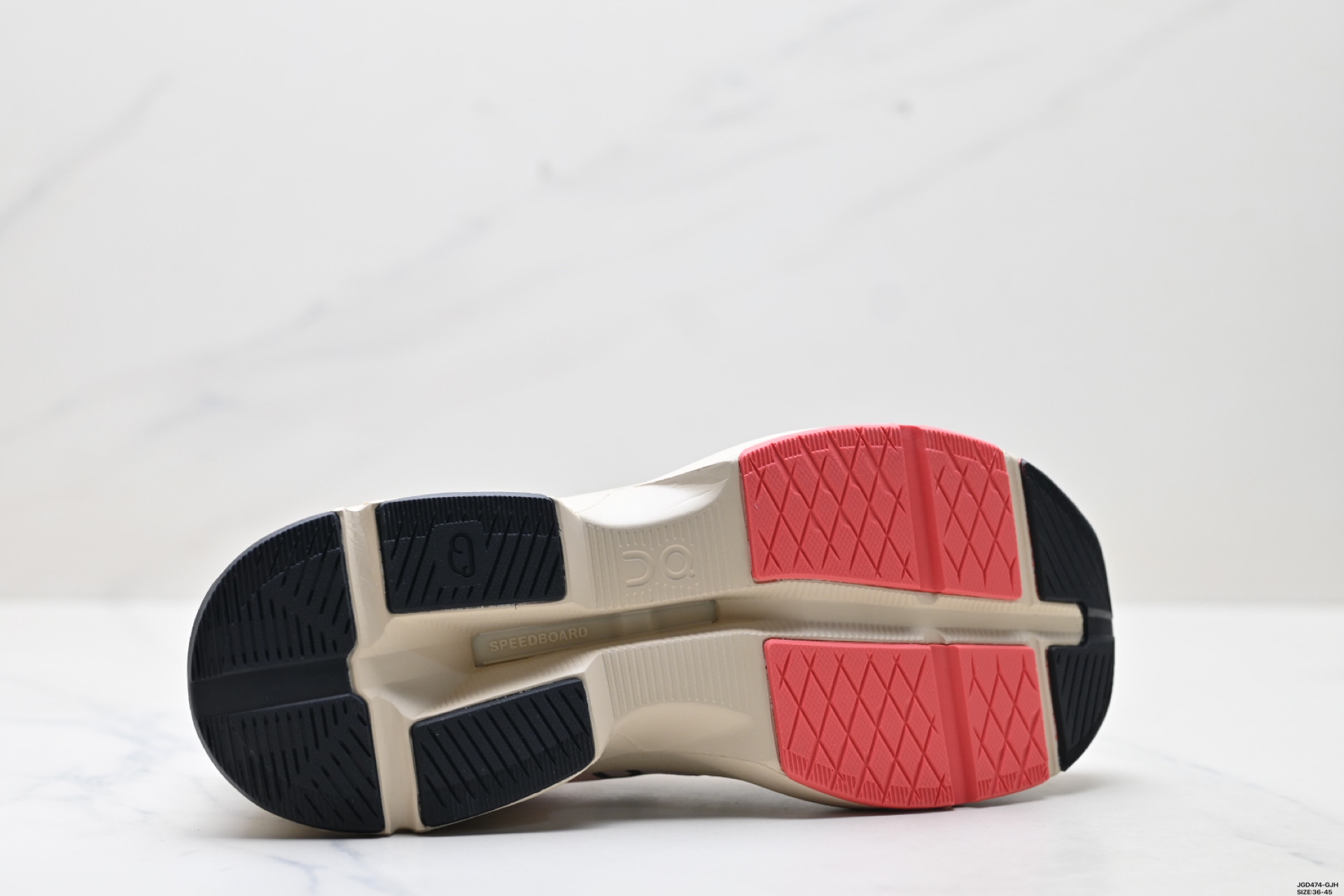 On昂跑Cloudpulse 轻量运动休闲鞋 脚感很舒服 鞋底柔软且包裹性好