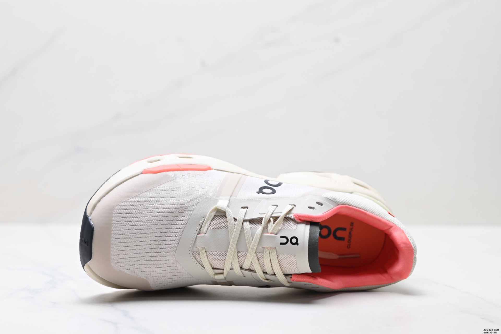 On昂跑Cloudpulse 轻量运动休闲鞋 脚感很舒服 鞋底柔软且包裹性好