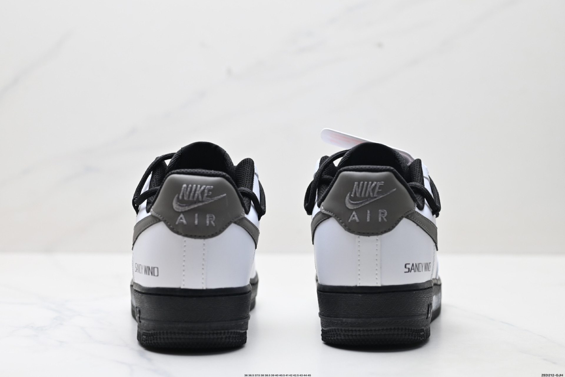NIKE AIR FORCE 1‘07 ZH0316-086