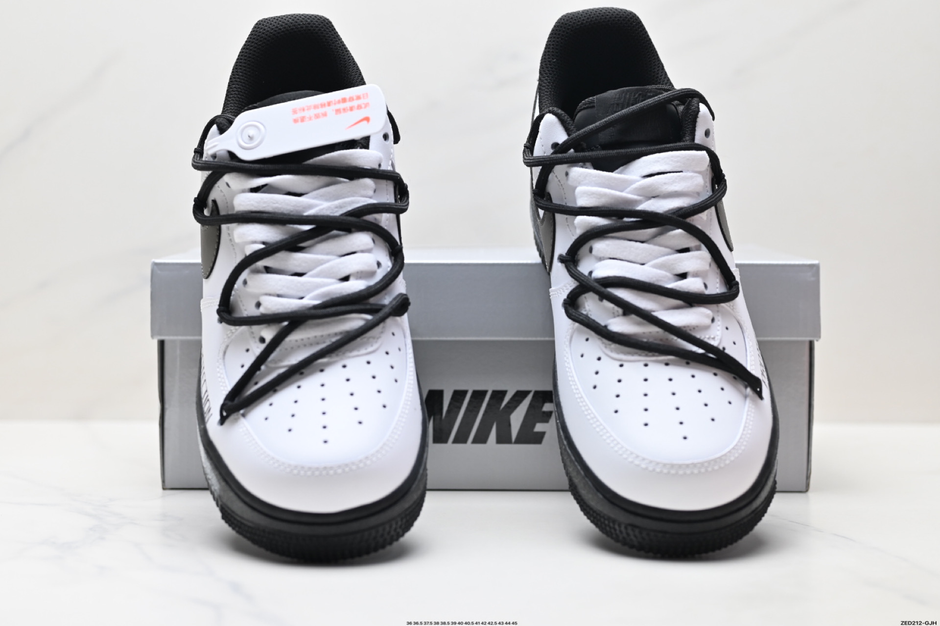 NIKE AIR FORCE 1‘07 ZH0316-086