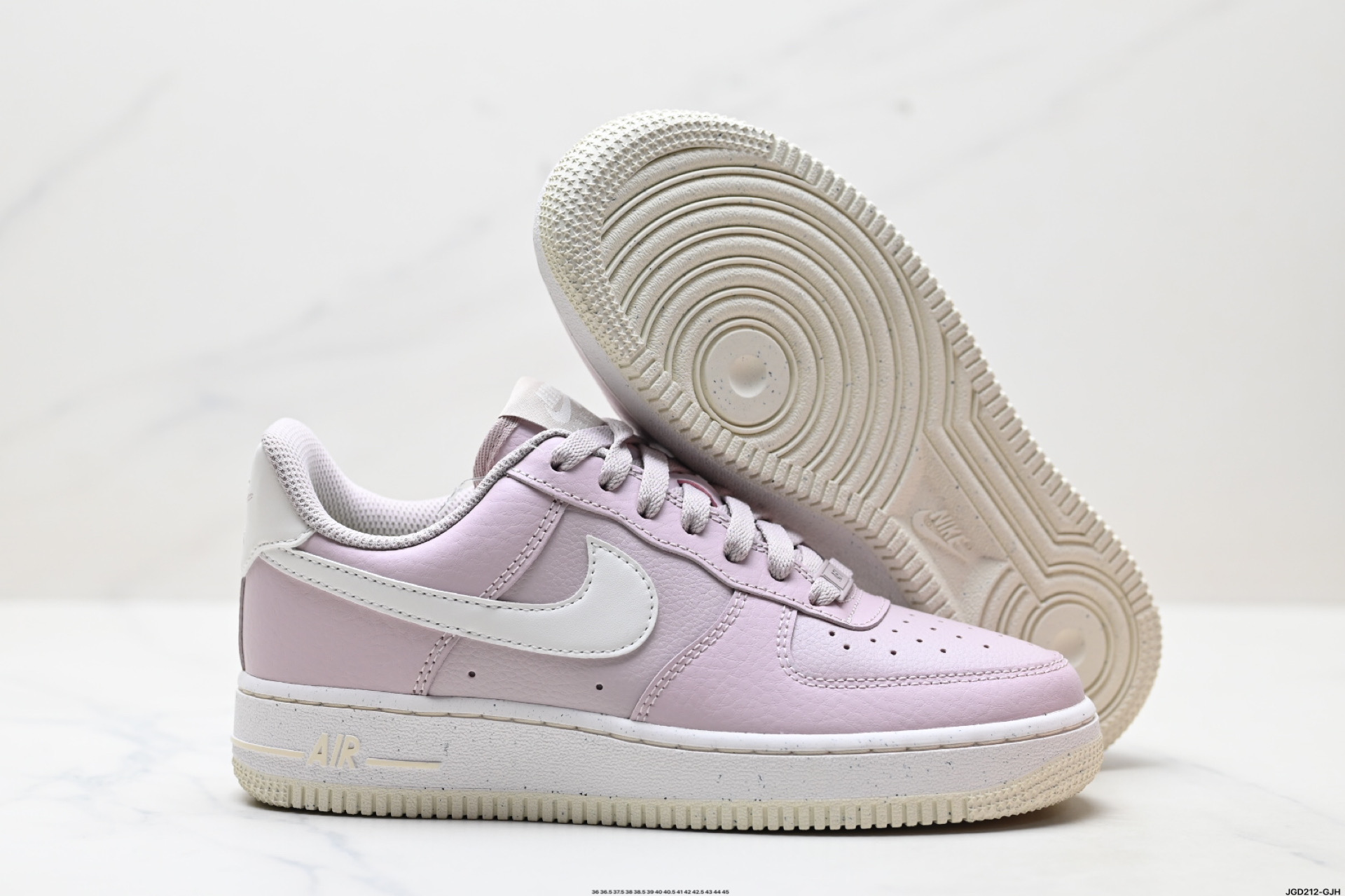 NIKE AIR FORCE 1‘07 DV3808-001