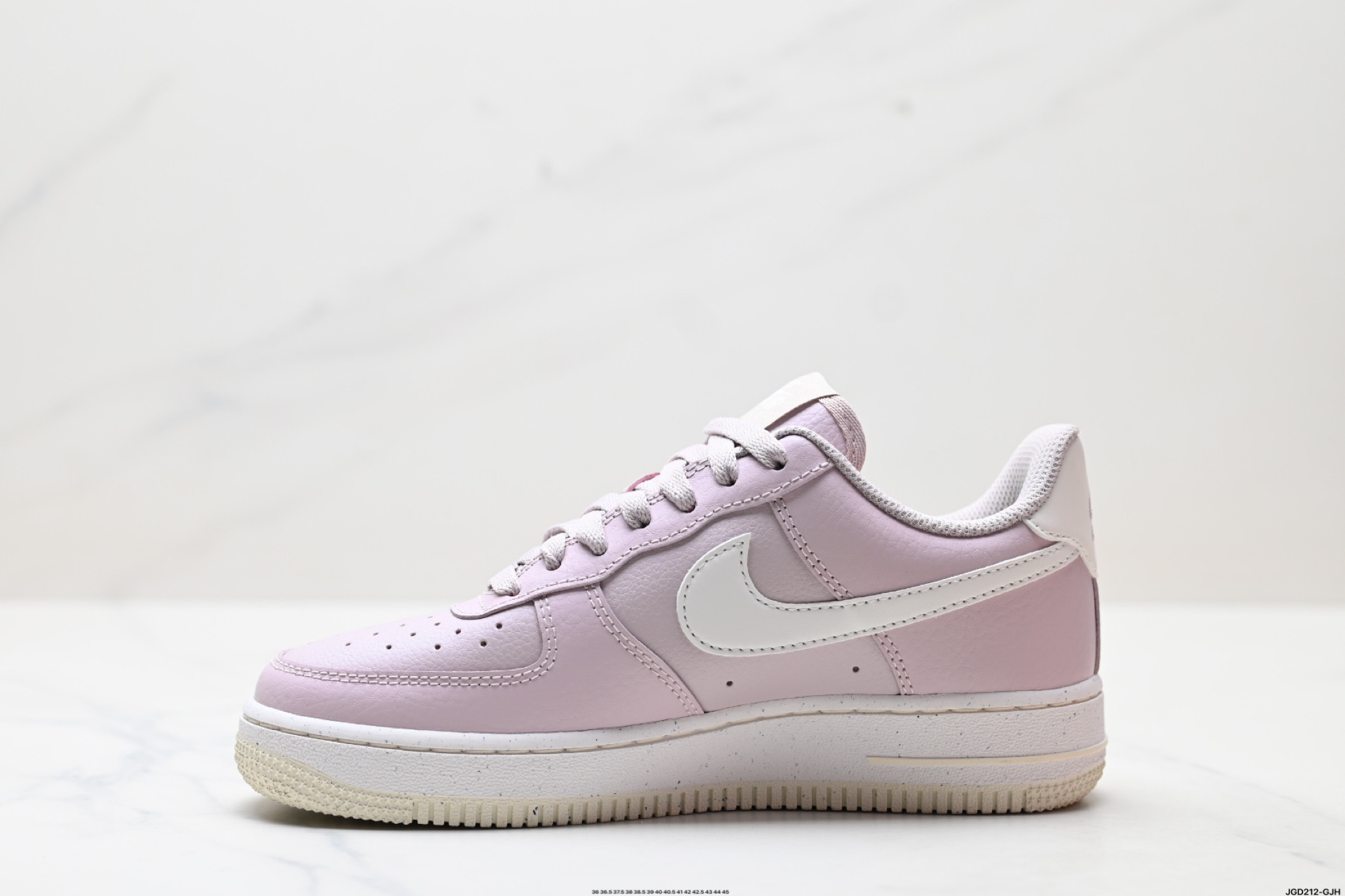 NIKE AIR FORCE 1‘07 DV3808-001