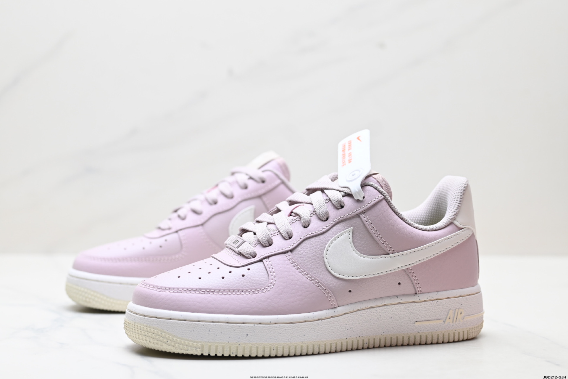 NIKE AIR FORCE 1‘07 DV3808-001