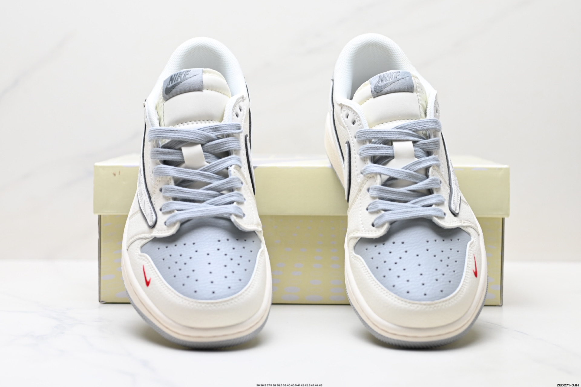 Nike Air Jordan 1 x Travis Scott AJ1倒勾 乔一倒钩 ‘DIY’定制 耐克 低帮文化篮球鞋 XS7089-598