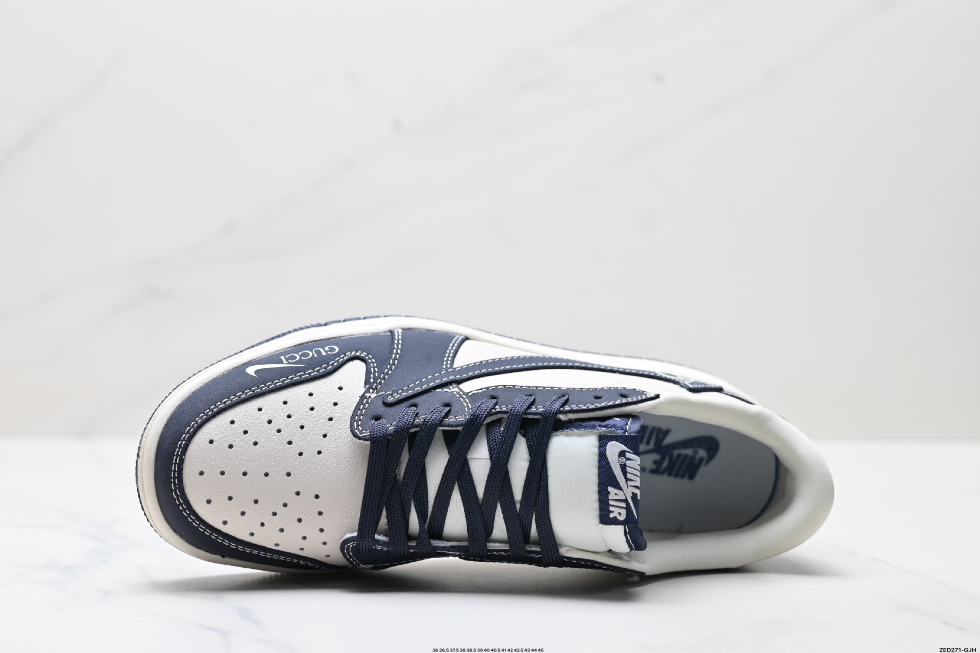 Nike Air Jordan 1 x Travis Scott AJ1倒勾 乔一倒钩 ‘DIY’定制 耐克 低帮文化篮球鞋 LD2025-027