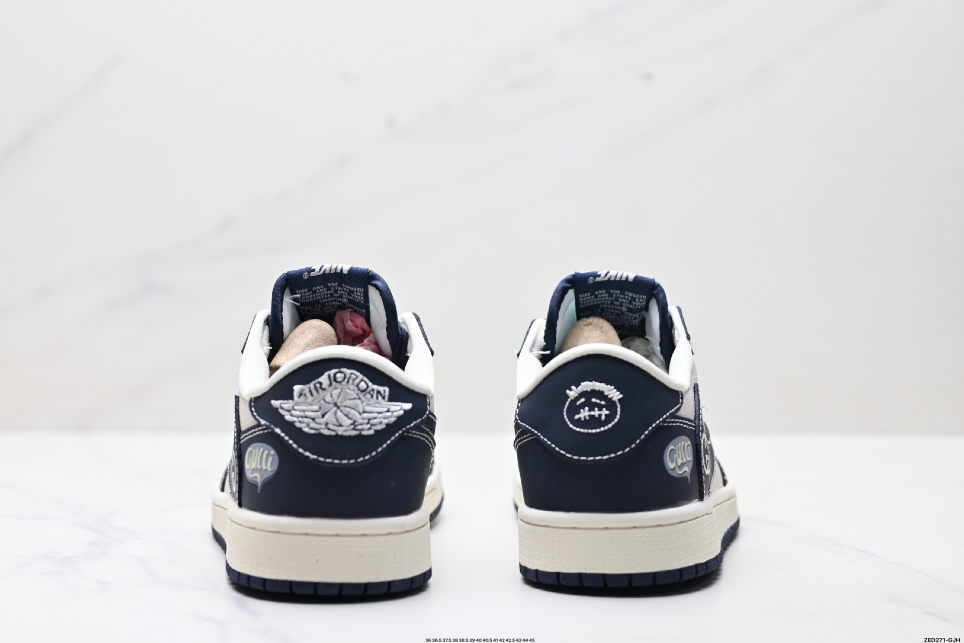 Nike Air Jordan 1 x Travis Scott AJ1倒勾 乔一倒钩 ‘DIY’定制 耐克 低帮文化篮球鞋 LD2025-027