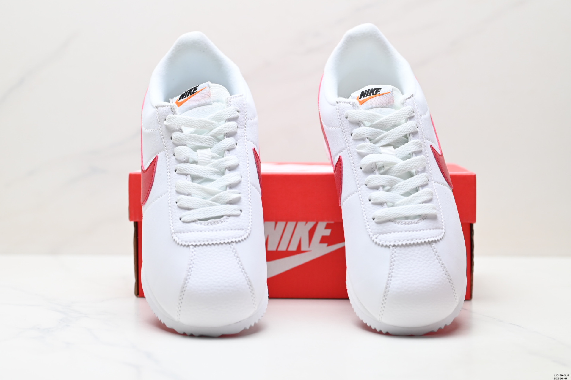 Nike Classic Cortez Basic SL: Comodidad y Estilo Retro para Hombre 8 i1750177504953 6232 0 6