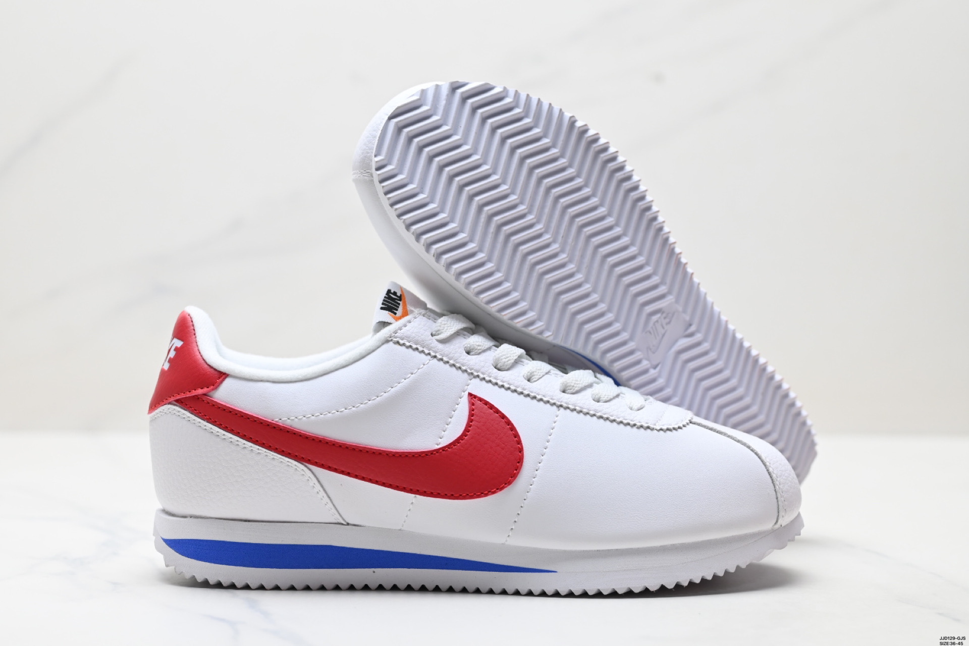 Nike Classic Cortez Basic SL: Comodidad y Estilo Retro para Hombre 6 i1750177504953 705 0 4