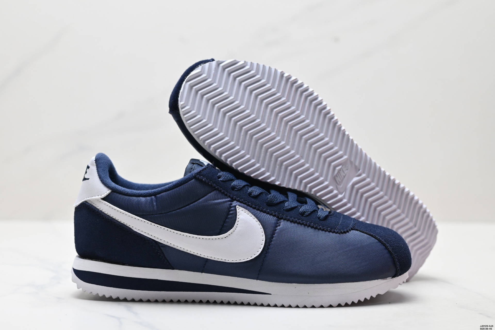 Nike Classic Cortez Basic SL耐克经典轻便舒适男子阿甘鞋休闲跑步鞋运动鞋 905614-100-High Quatity Cheap Brand wholesale wholesaler seller Clothes Bags handbags Sneakers Top Fashion Clothing Shoes from China Factory Chinese suppliers best Quality Beautiful Price Nike Classic Cortez Basic SL耐克经典轻便舒适男子阿甘鞋休闲跑步鞋运动鞋 905614-100