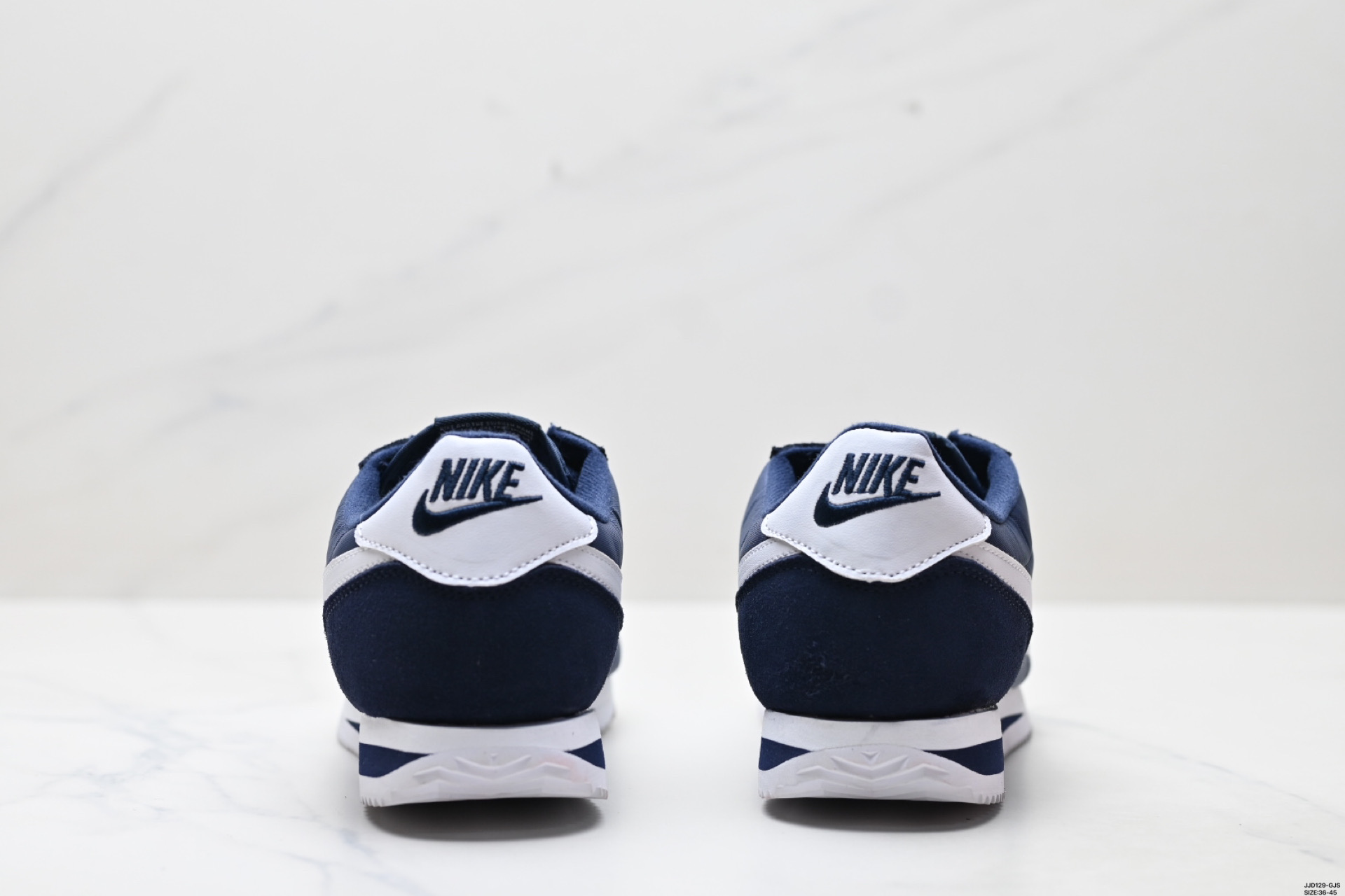 Nike Classic Cortez Basic SL耐克经典轻便舒适男子阿甘鞋休闲跑步鞋运动鞋 905614-100-High Quatity Cheap Brand wholesale wholesaler seller Clothes Bags handbags Sneakers Top Fashion Clothing Shoes from China Factory Chinese suppliers best Quality Beautiful Price Nike Classic Cortez Basic SL耐克经典轻便舒适男子阿甘鞋休闲跑步鞋运动鞋 905614-100