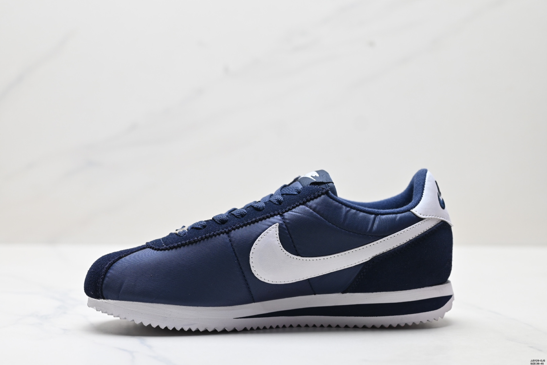 Nike Classic Cortez Basic SL耐克经典轻便舒适男子阿甘鞋休闲跑步鞋运动鞋 905614-100-High Quatity Cheap Brand wholesale wholesaler seller Clothes Bags handbags Sneakers Top Fashion Clothing Shoes from China Factory Chinese suppliers best Quality Beautiful Price Nike Classic Cortez Basic SL耐克经典轻便舒适男子阿甘鞋休闲跑步鞋运动鞋 905614-100