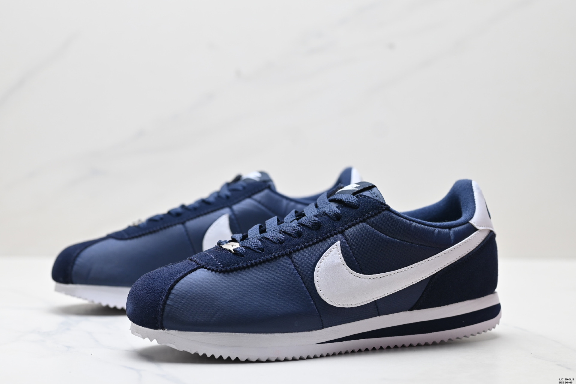 Nike Classic Cortez Basic SL耐克经典轻便舒适男子阿甘鞋休闲跑步鞋运动鞋 905614-100-High Quatity Cheap Brand wholesale wholesaler seller Clothes Bags handbags Sneakers Top Fashion Clothing Shoes from China Factory Chinese suppliers best Quality Beautiful Price Nike Classic Cortez Basic SL耐克经典轻便舒适男子阿甘鞋休闲跑步鞋运动鞋 905614-100