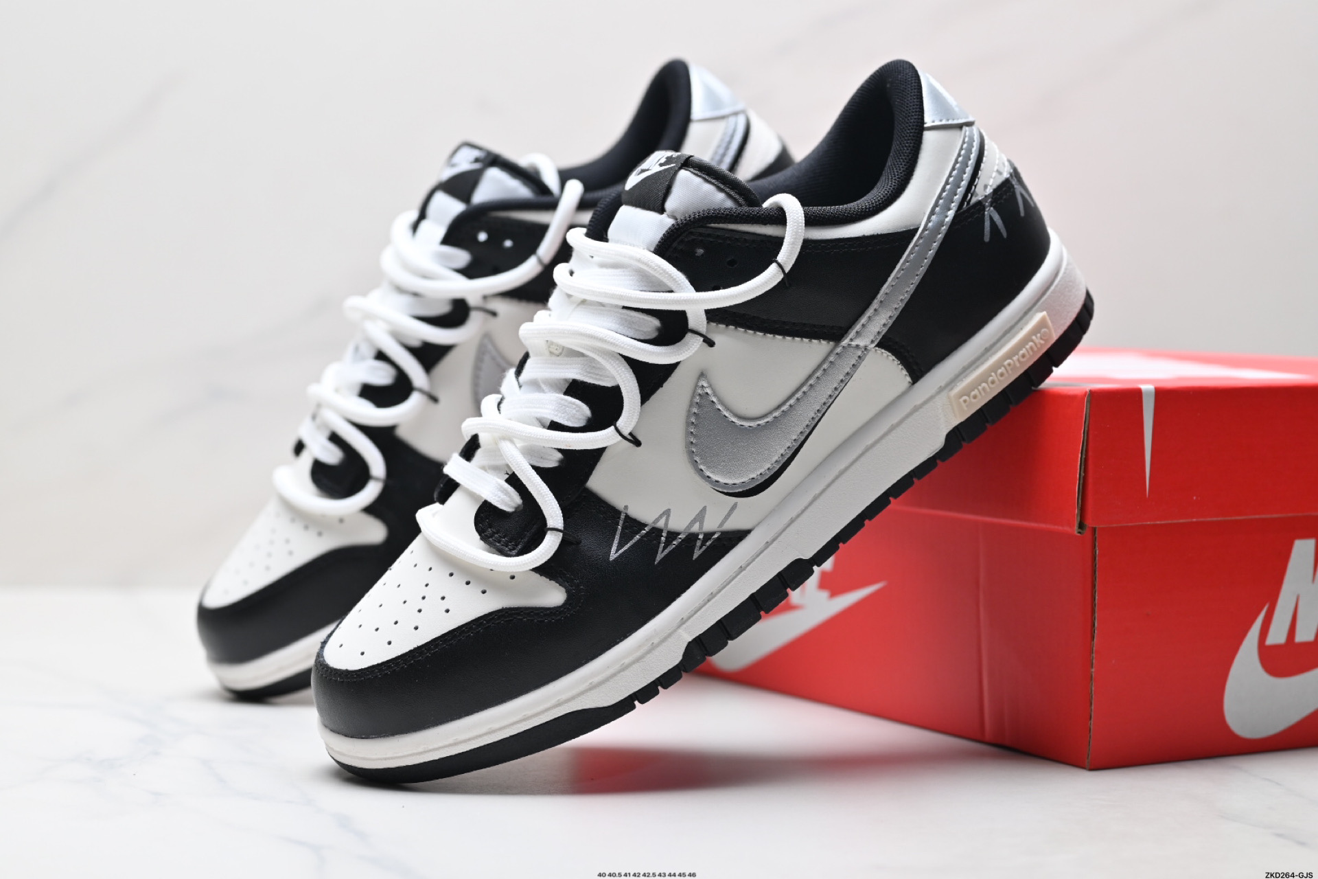 NK Dunk Low Retro “DIY高端定制” 低帮休闲运动板鞋 DD1391-100