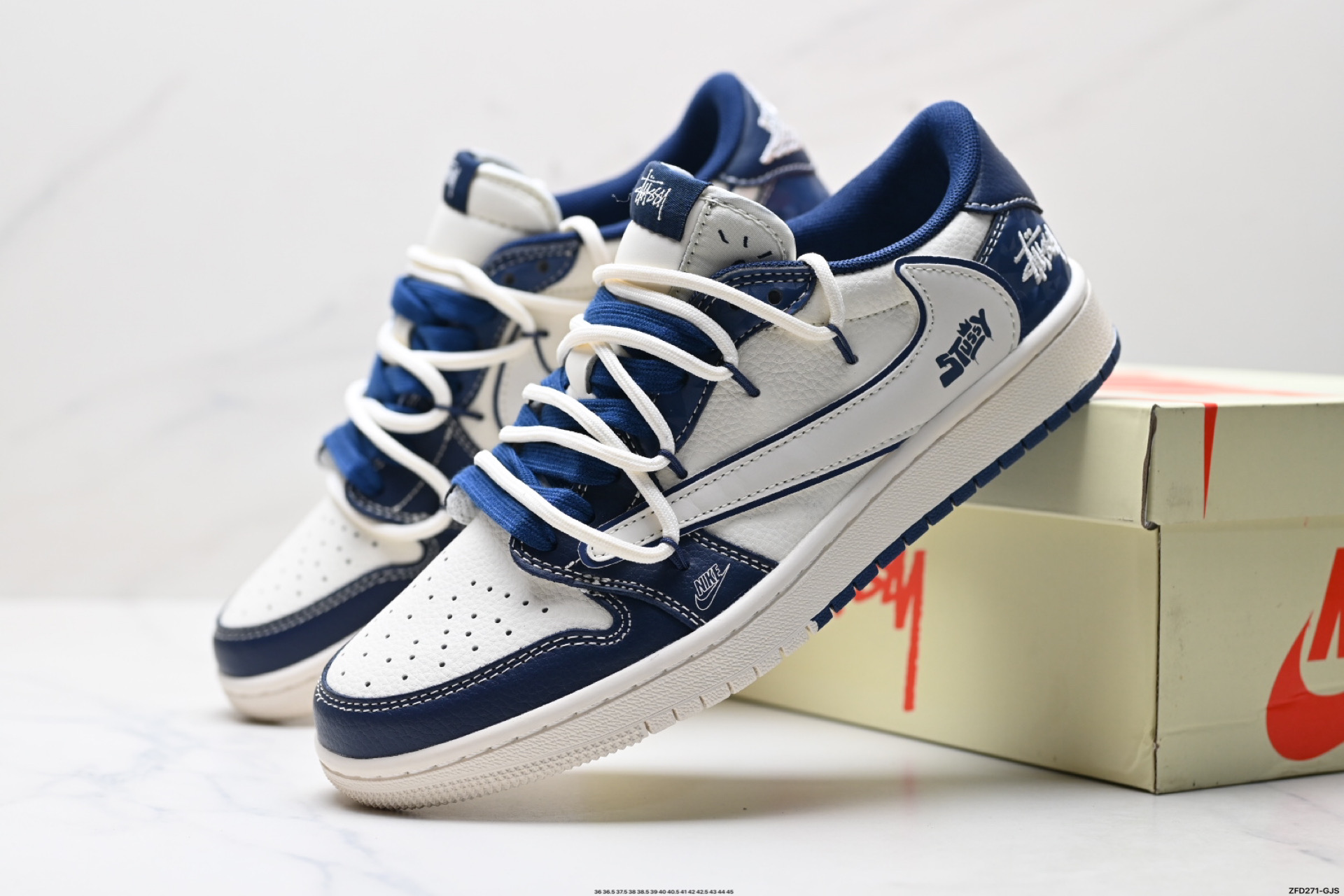 Nike Air Jordan 1 x Travis Scott AJ1倒勾 乔一倒钩 ‘DIY’定制 耐克 低帮文化篮球鞋 DM6868-111