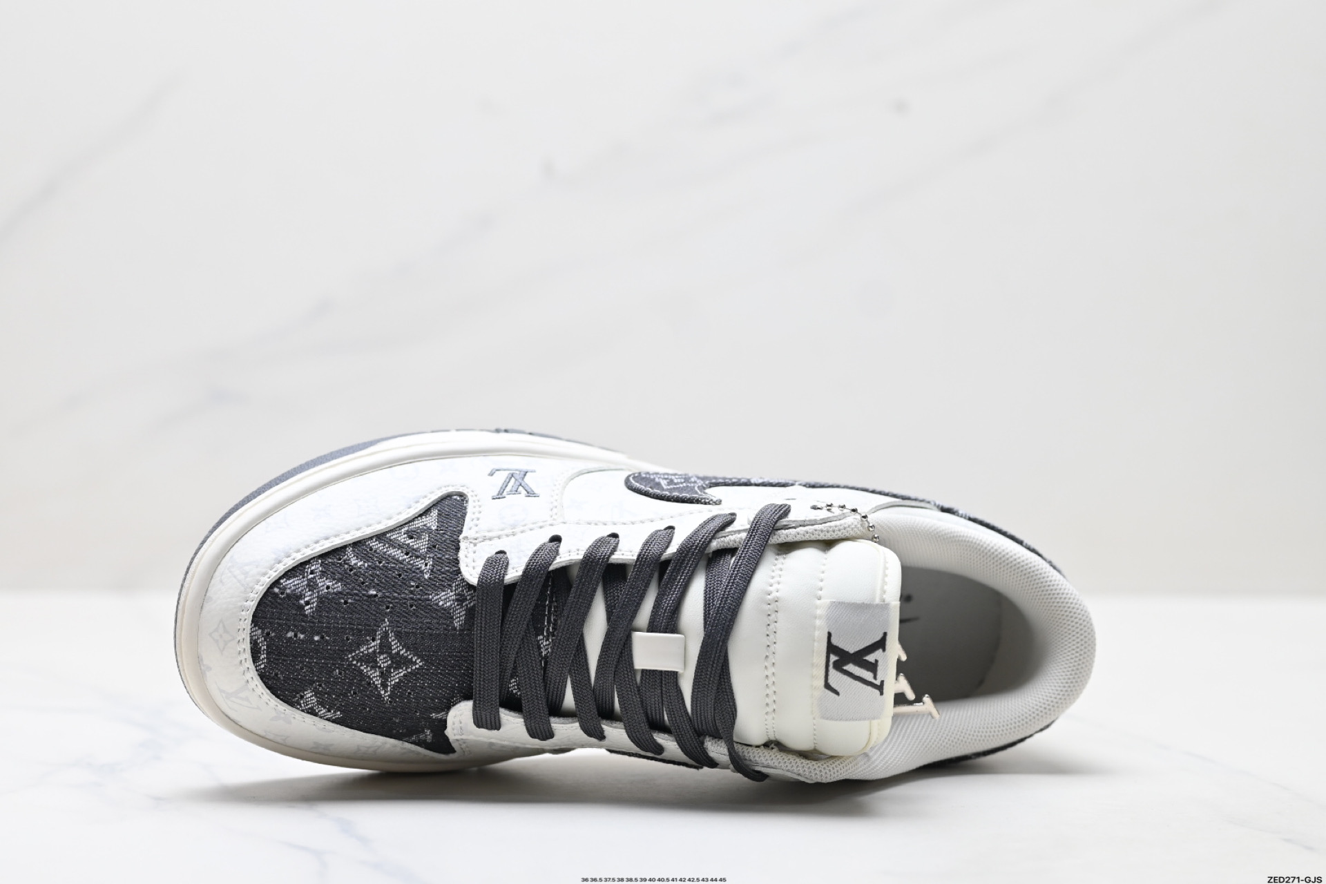 Nike Dunk Low Retro ‘DIY高端定制’耐克 低帮休闲运动板鞋 原装头层材料 用料绝不含糊 独家版型蒸餾加工帶來的是更好的视觉和脚感体验 清洁度 电绣工艺 皮料切割干净无任何毛边 细节完美 SC9772-801 尺码:36 36.5 37.5 38 38.5 39 40 40.5 41 42 42.5 43 44 45 ID:ZED271-GJS