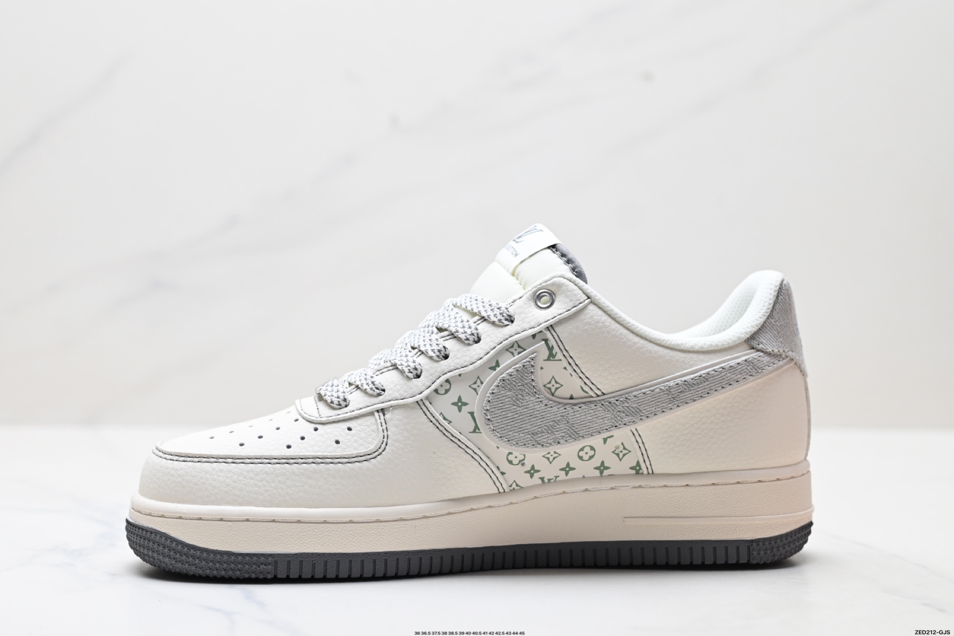 NIKE AIR FORCE 1‘07 LV8 YX5066-346