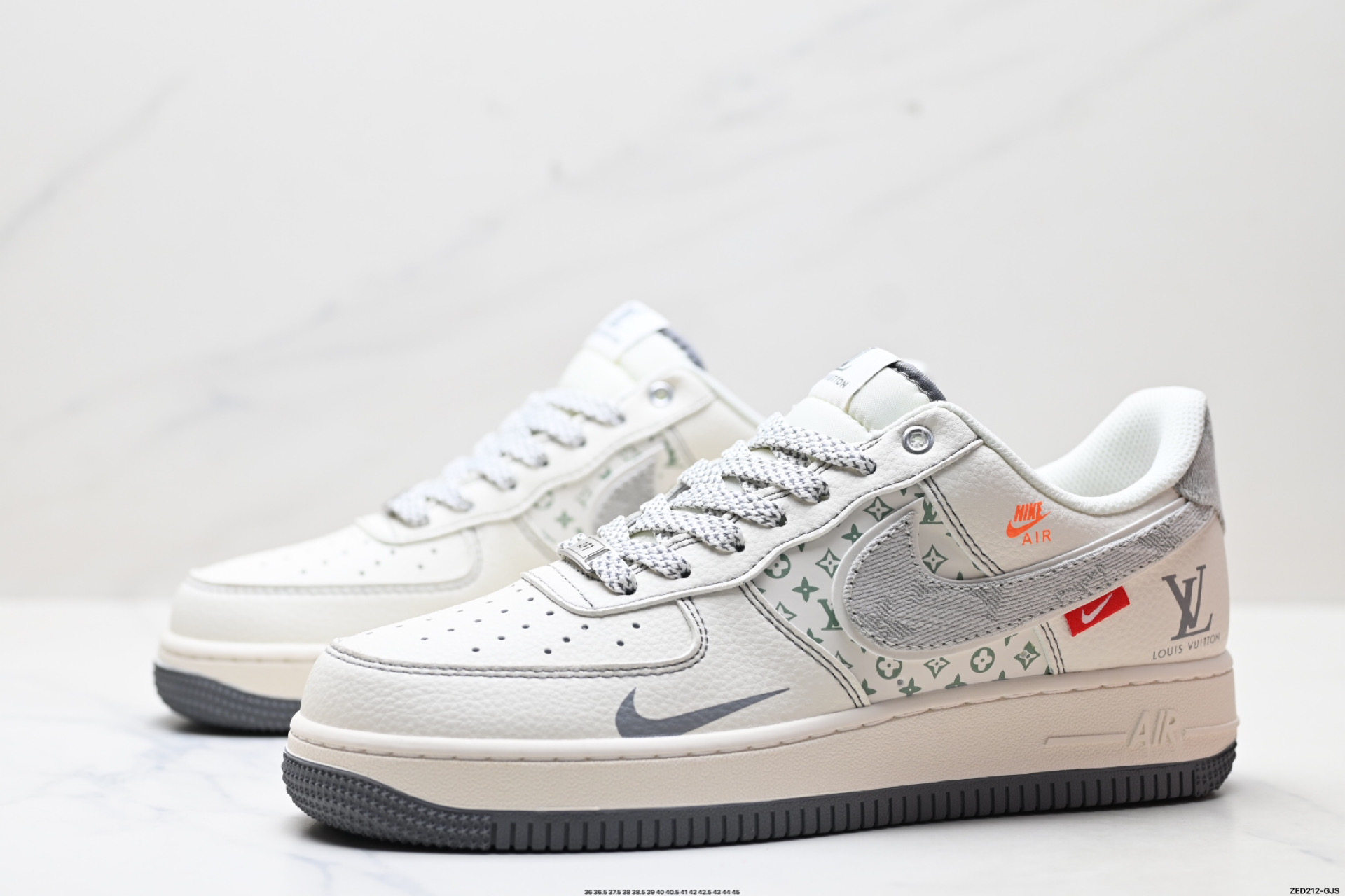 NIKE AIR FORCE 1‘07 LV8 YX5066-346