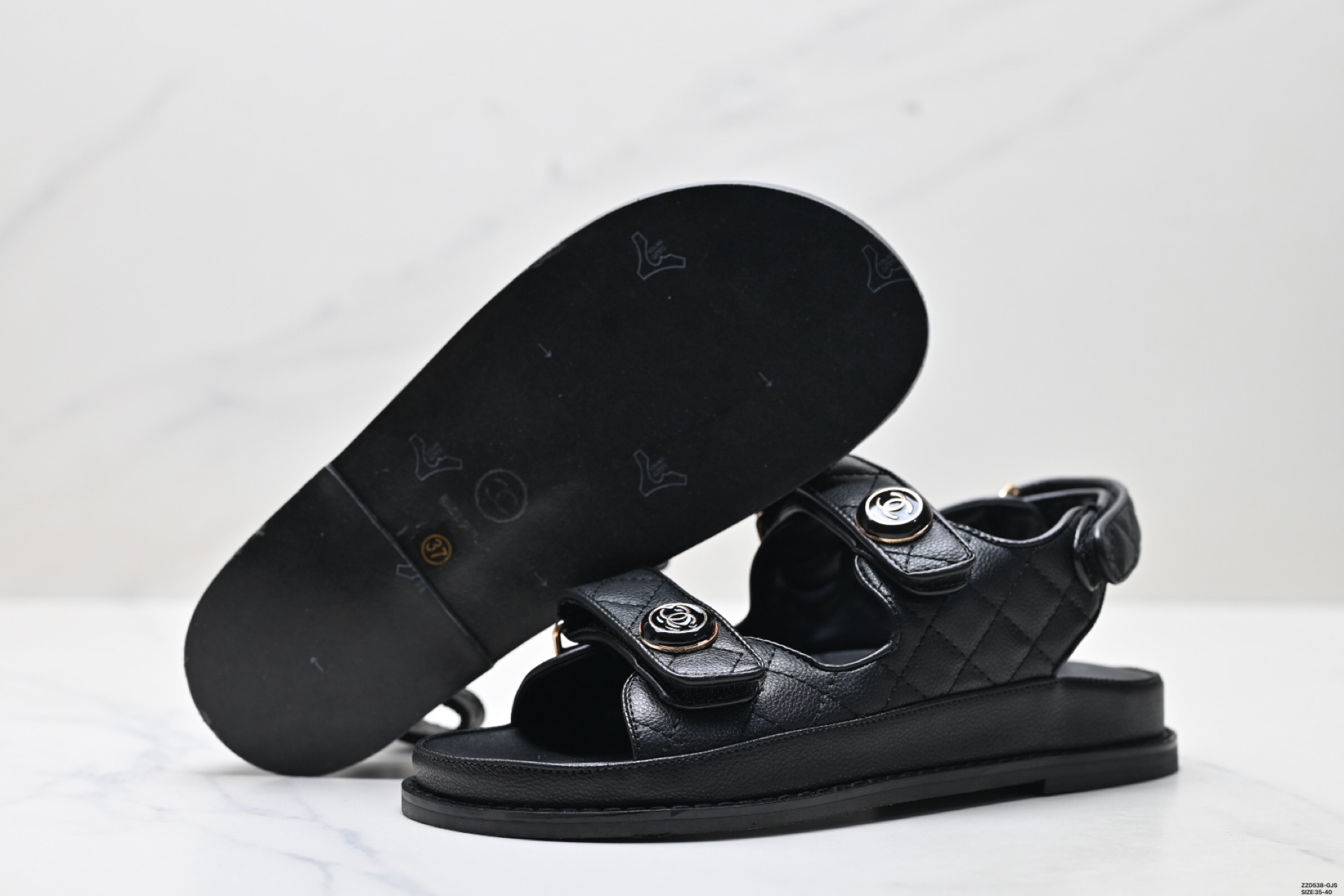 Chanel Sandalias de Cuero con Logotipo y Velcro para Mujer - Elegancia y Comodidad 3 i1750179307513 5125 0 7