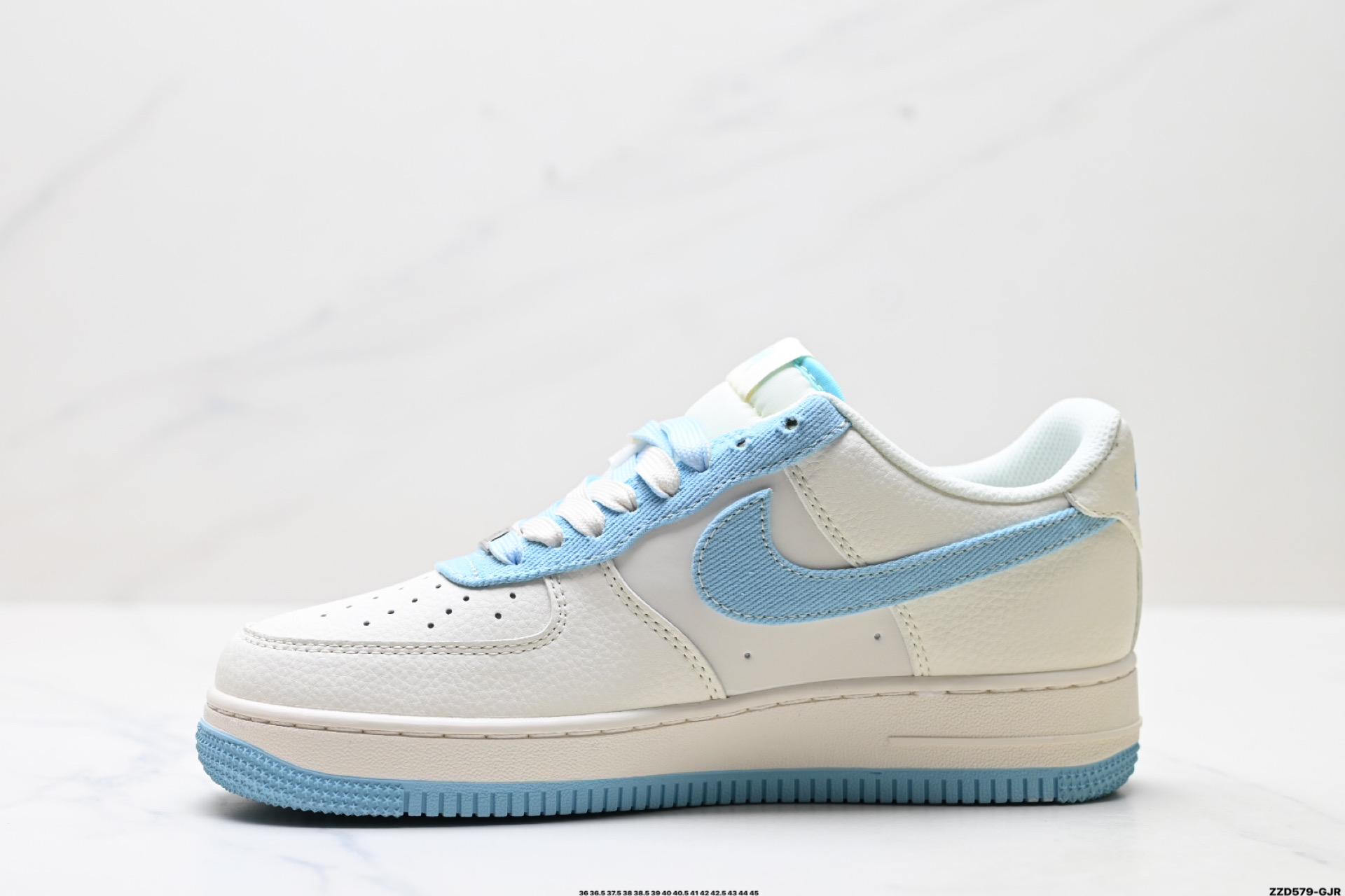 NIKE AIR FORCE 1‘07 LV8 HS8068-013