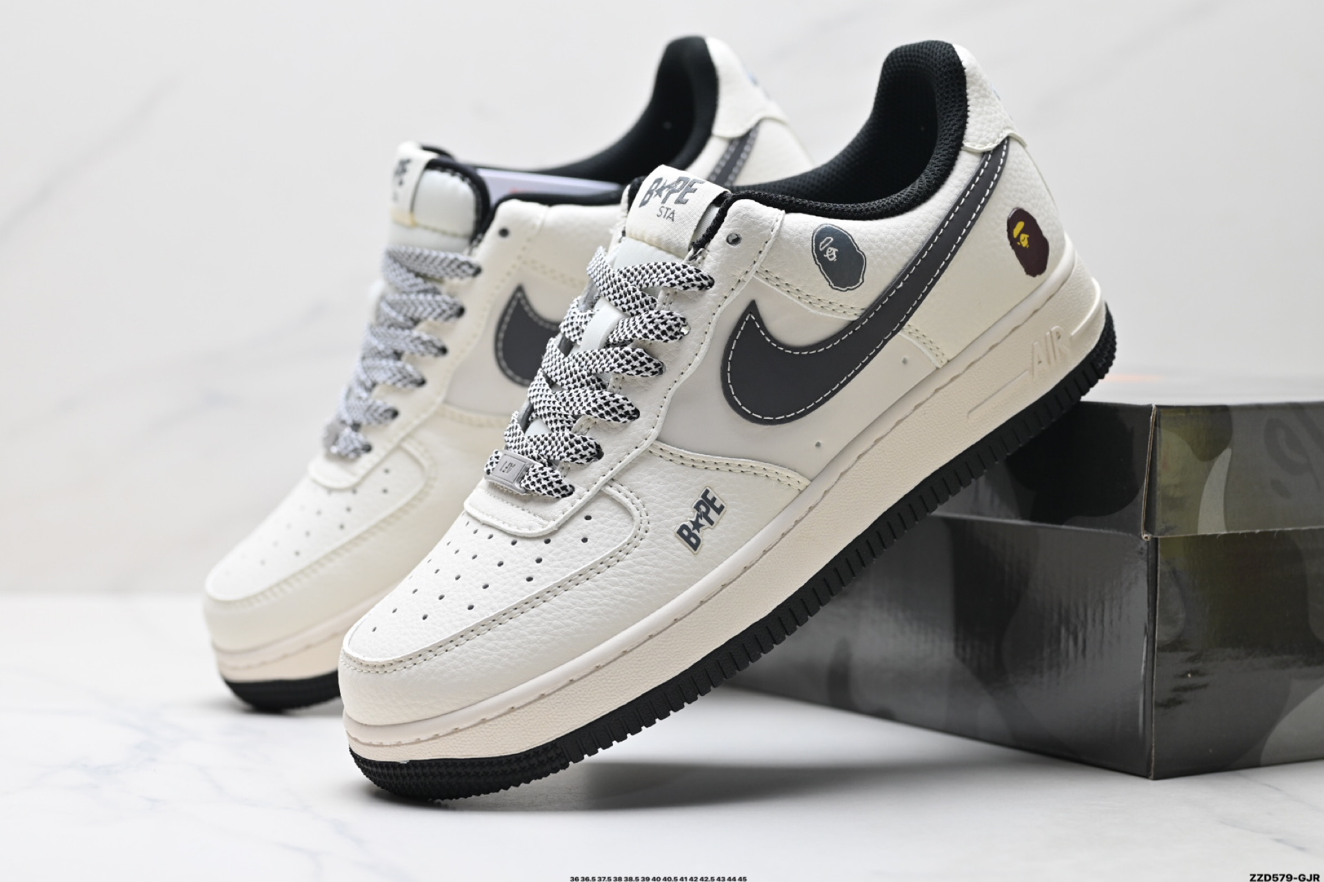 NIKE AIR FORCE 1‘07 LV8 HS8068-009
