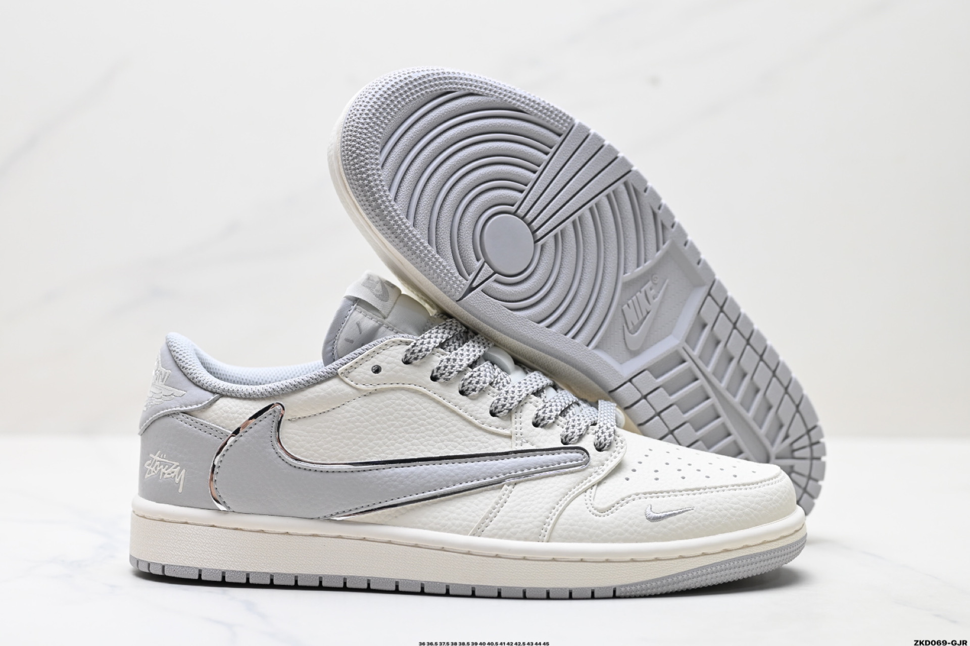 Nike Air Jordan 1 x Travis Scott AJ1倒勾 乔一倒钩 ‘DIY’定制 耐克 低帮文化篮球鞋 ST5696-262