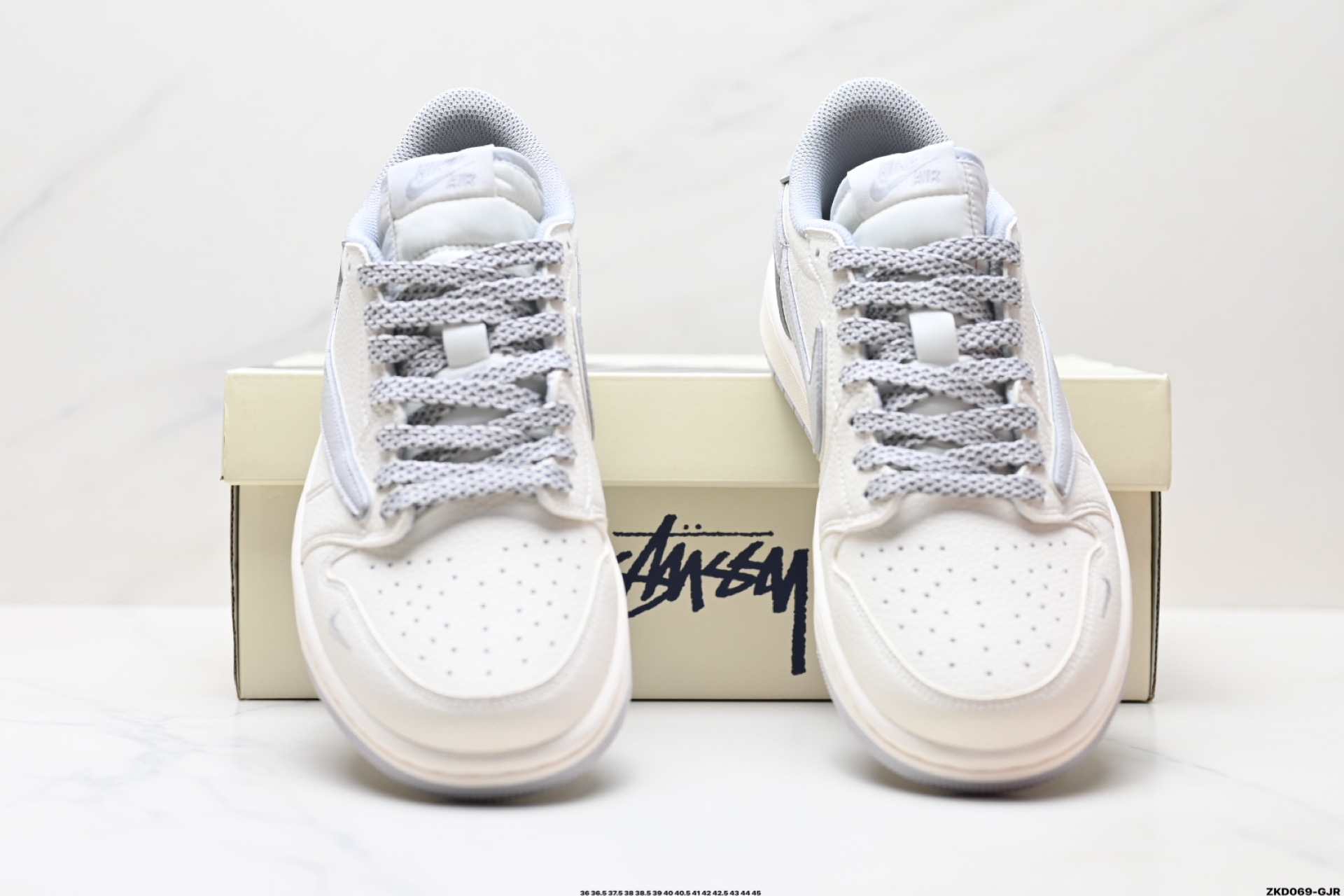 Nike Air Jordan 1 x Travis Scott AJ1倒勾 乔一倒钩 ‘DIY’定制 耐克 低帮文化篮球鞋 ST5696-262