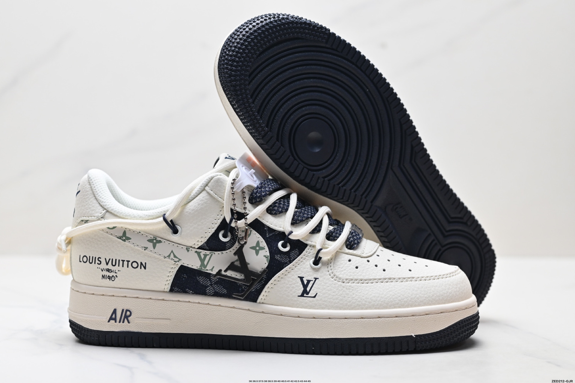 NIKE AIR FORCE 1‘07 LV8 DM6868-098