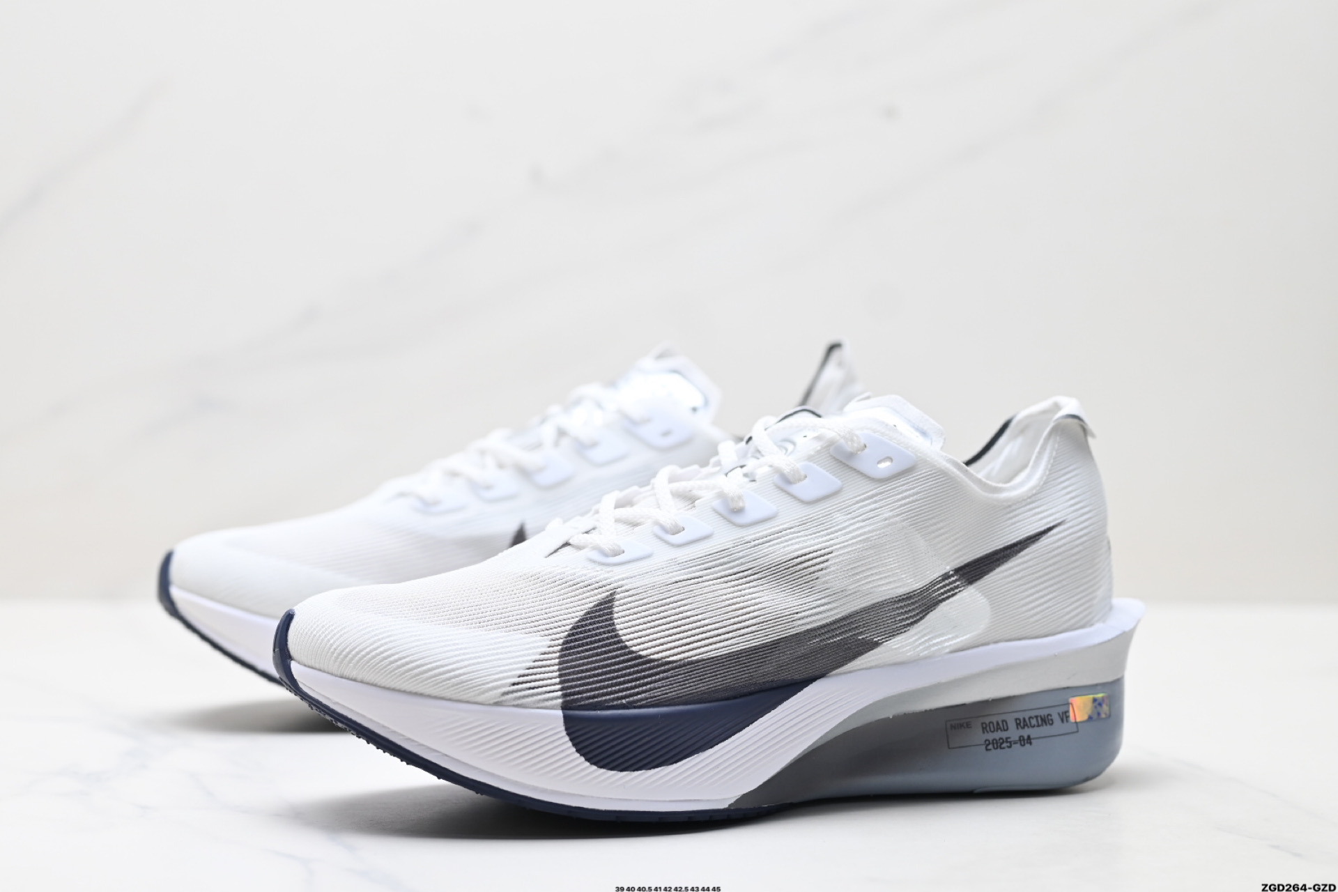 Nike ZoomX Vaporfly NEXT% 4耐克 轻量化 网面透气运动鞋 HF6414-100