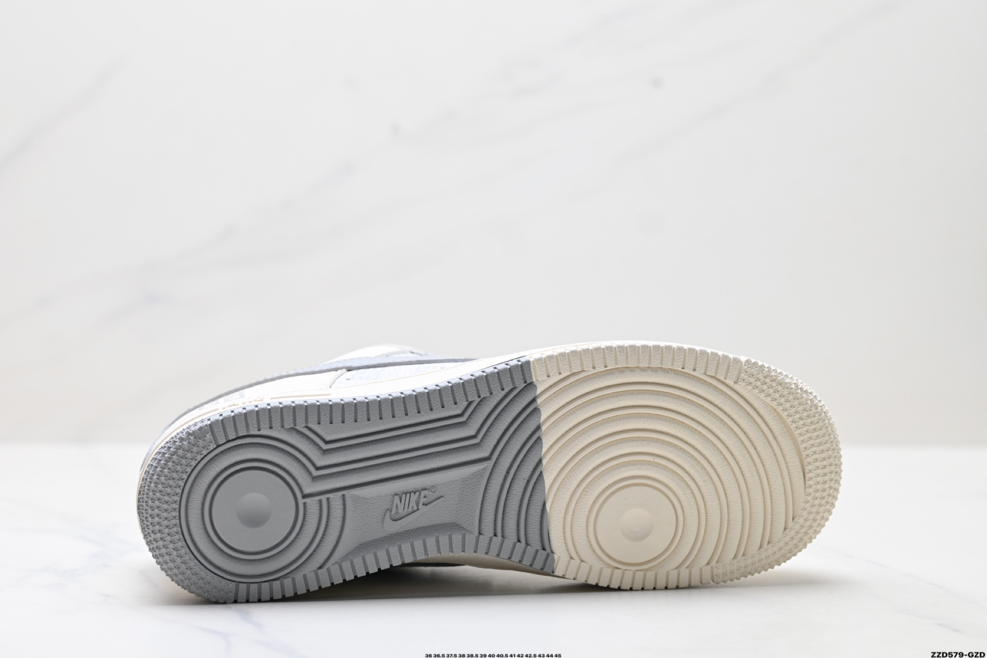 NIKE AIR FORCE 1‘07 LV8 HS8068-017