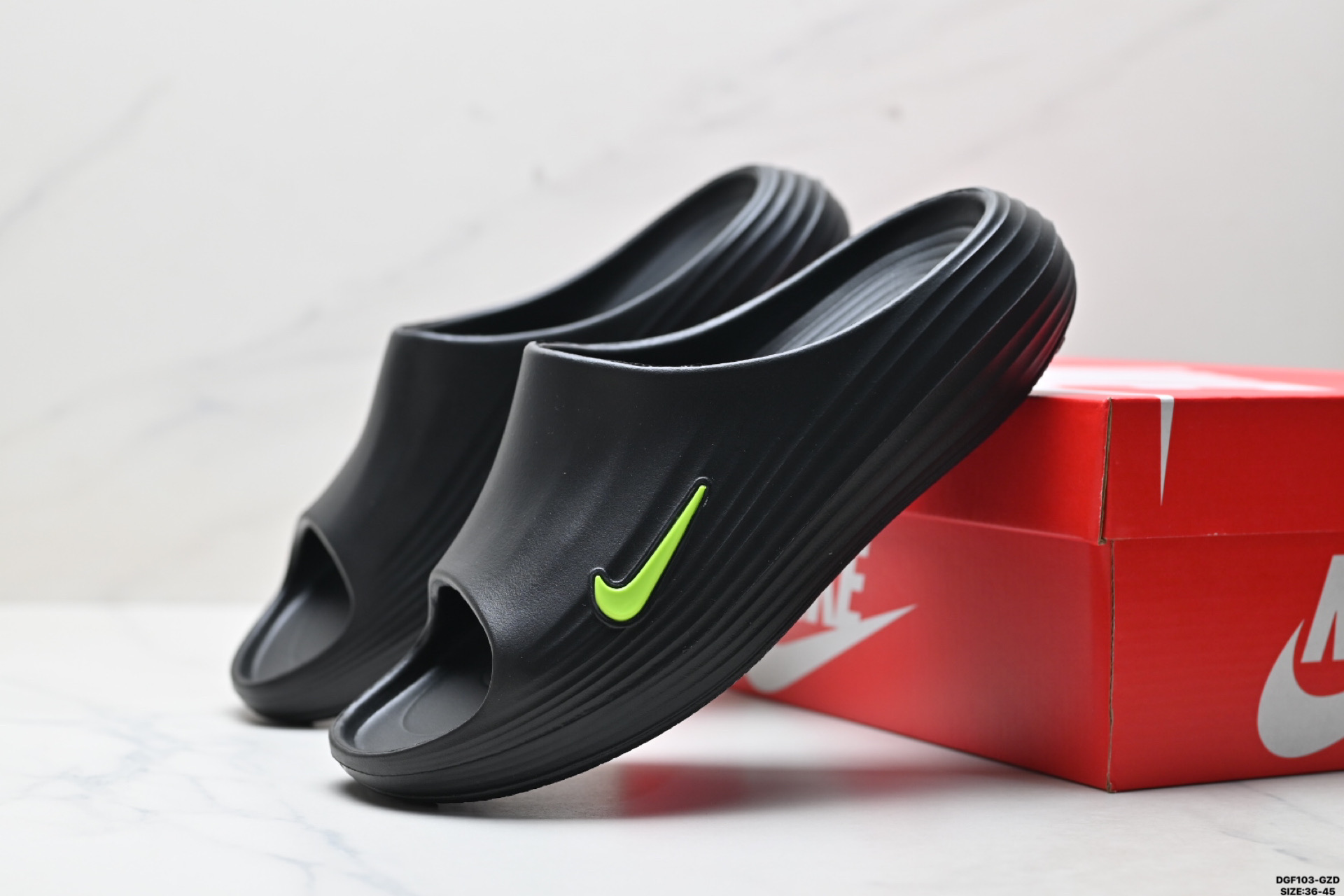 Nike ReactX REJUVEN8 Slide耐克 简约舒适 洞洞鞋 HV4479-003