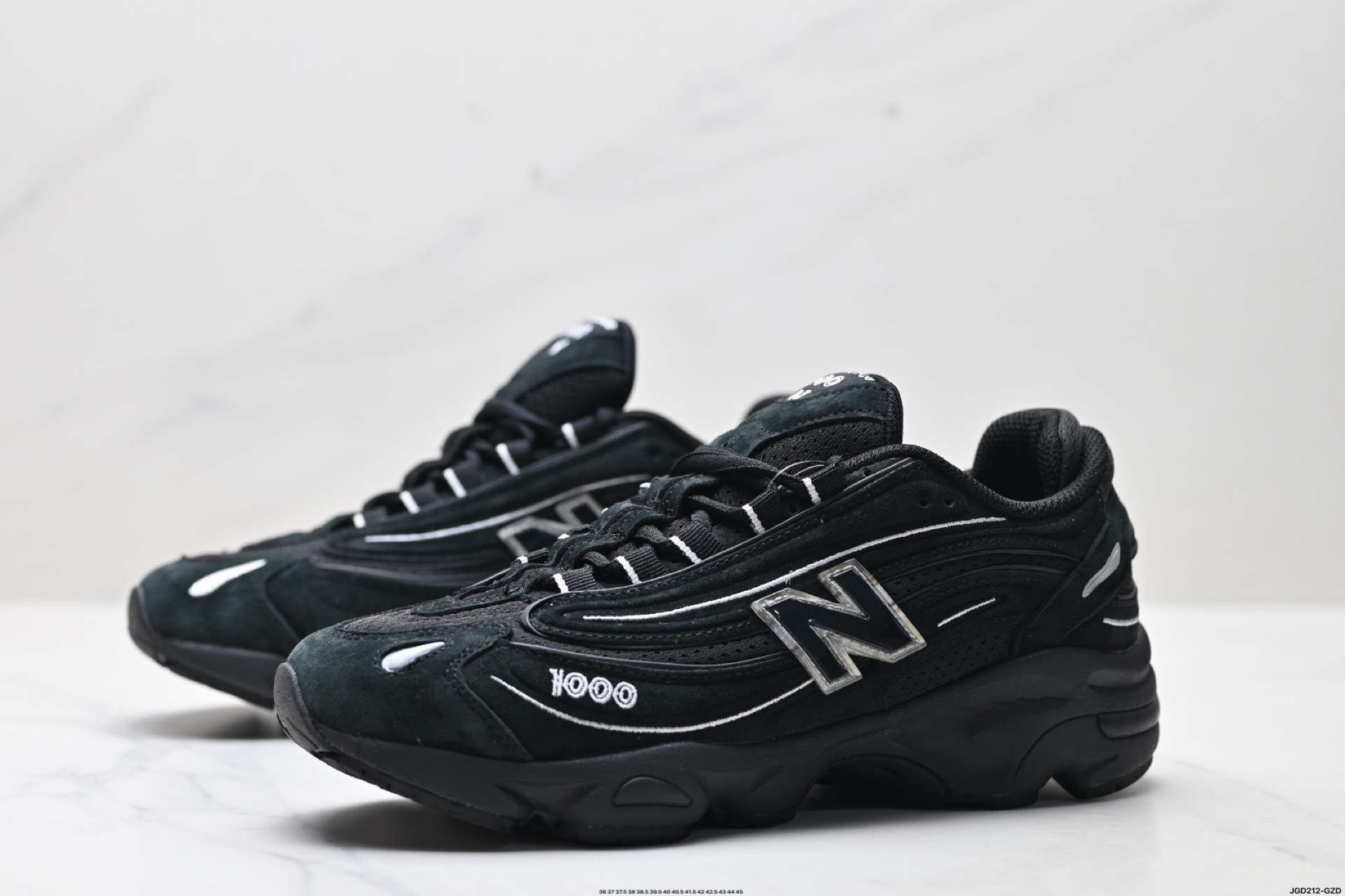 New Balance 1000: Zapatillas Retro para Hombre y Mujer, Estilo y Confort 5 i1750352628080 6913 0 3