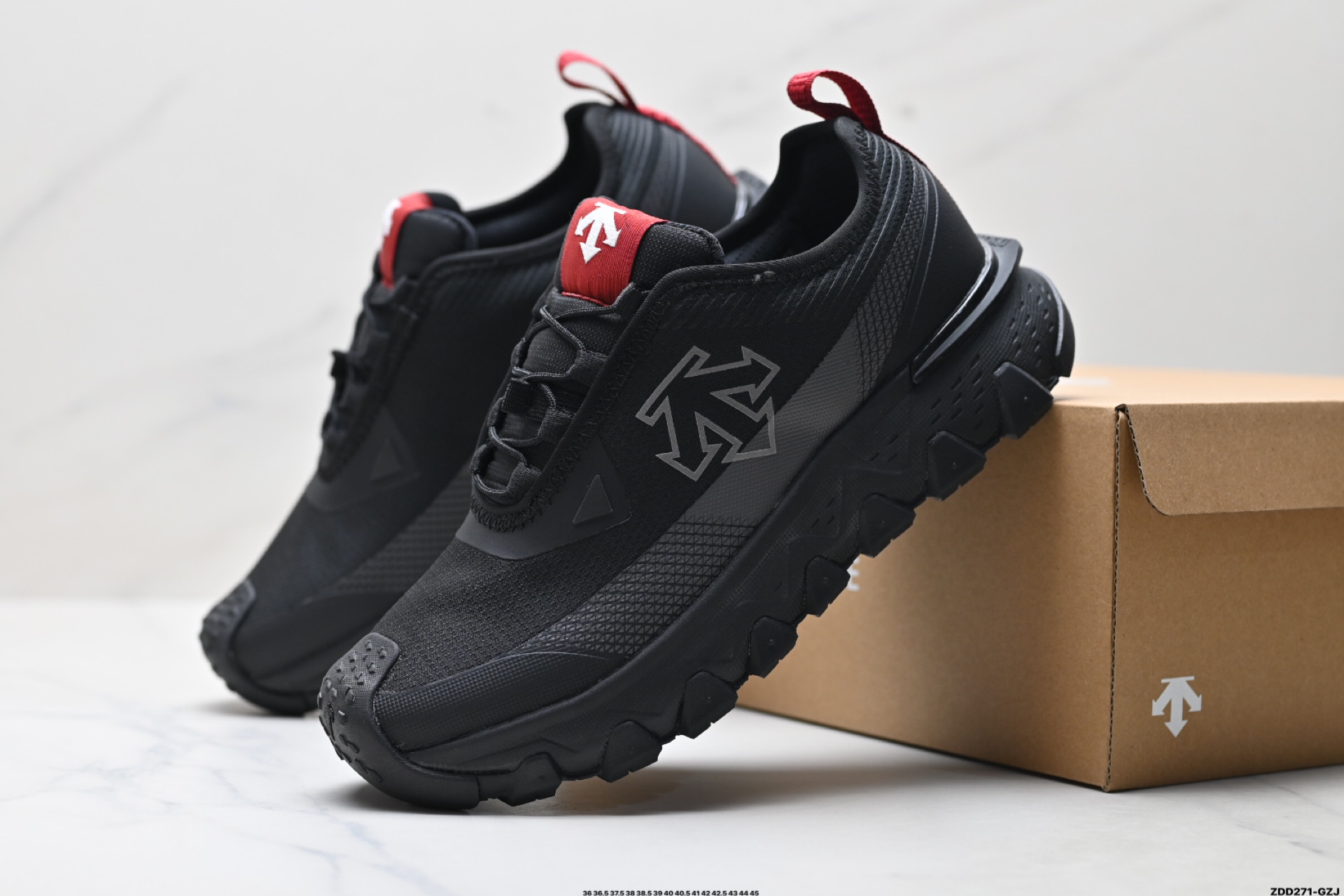 迪桑特DESCENTE SKI STYLE SNOW RISE 舒适柔软 防滑耐磨低帮 登山鞋 D5131SSN51