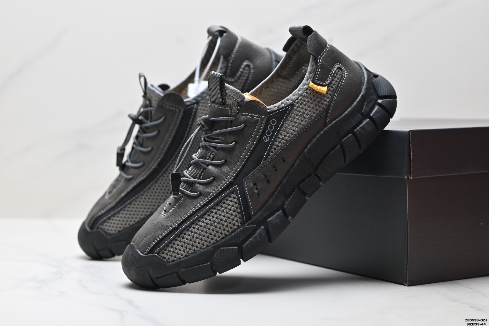 Ecco爱步 BIOM F JUEL 户外探野 沙丘徒步运动 小众山系工装简约百搭 网面 包裹性耐磨防滑防臭 溯溪鞋